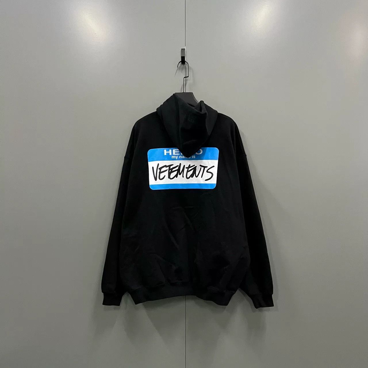 Vetements Vetements Logo Patch Hoodie XS Size US XS / EU 42 / 0 - 1 Thumbnail