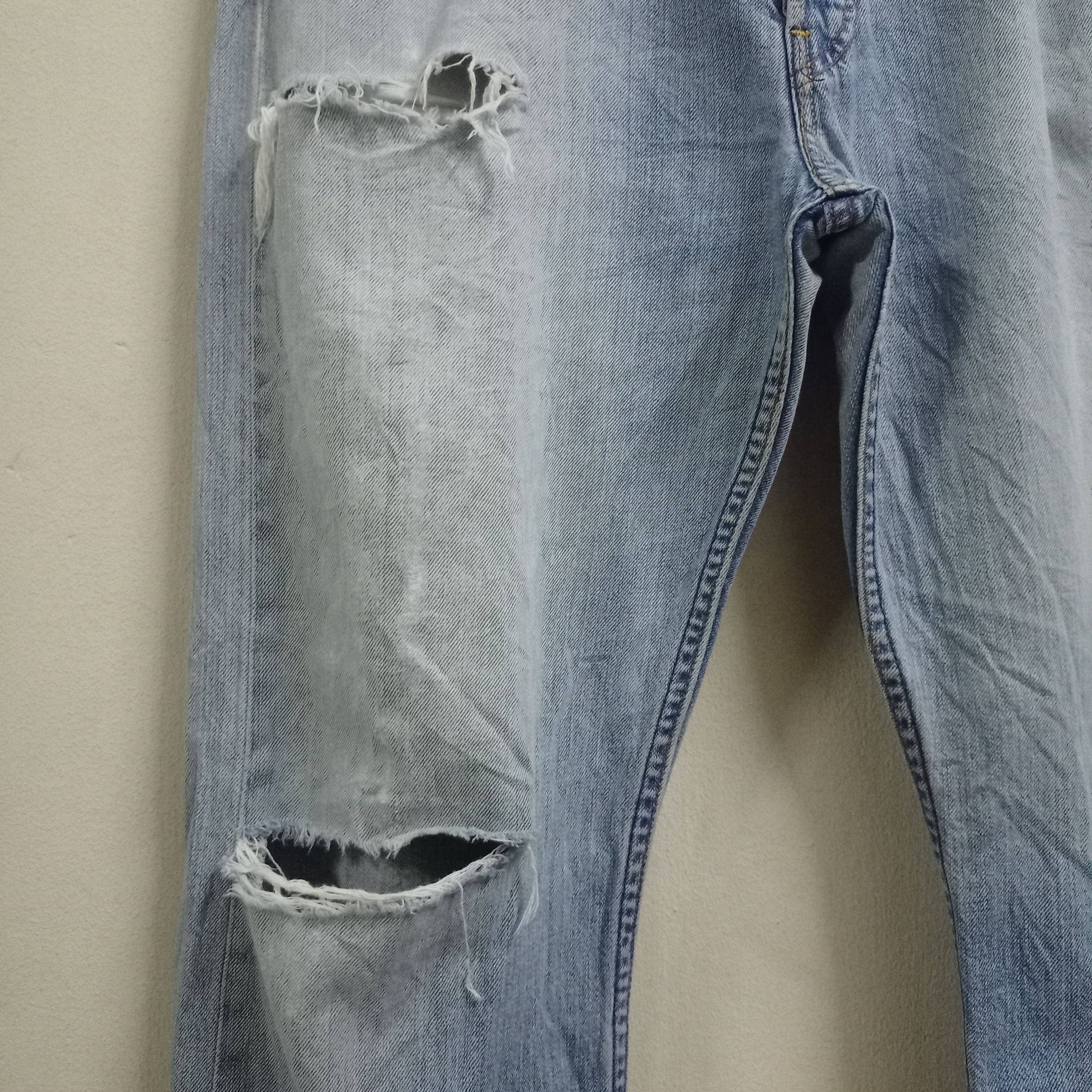 Levi's × Levi's Vintage Clothing Vintage Levis 501 Fade Wash Distressed Baggy Jeans 32x30 Size US 32 / EU 48 - 5 Thumbnail
