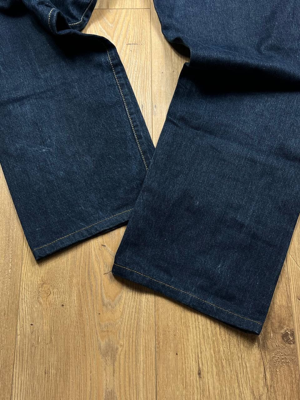 Evisu 00’s EVISU LOT 0002 POCKET LOGO WHITE DAICOCK BAGGY DENIM Size US 30 / EU 46 - 6 Thumbnail