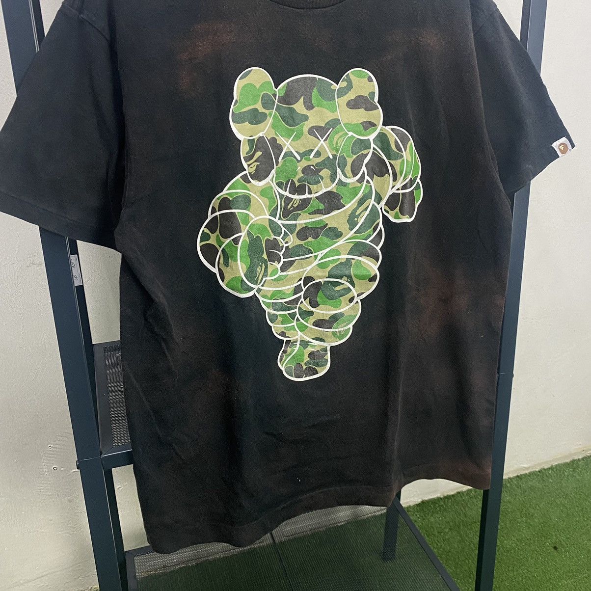 Bape × Kaws Bape x Kaws Chum Tee Size US L / EU 52-54 / 3 - 4 Thumbnail