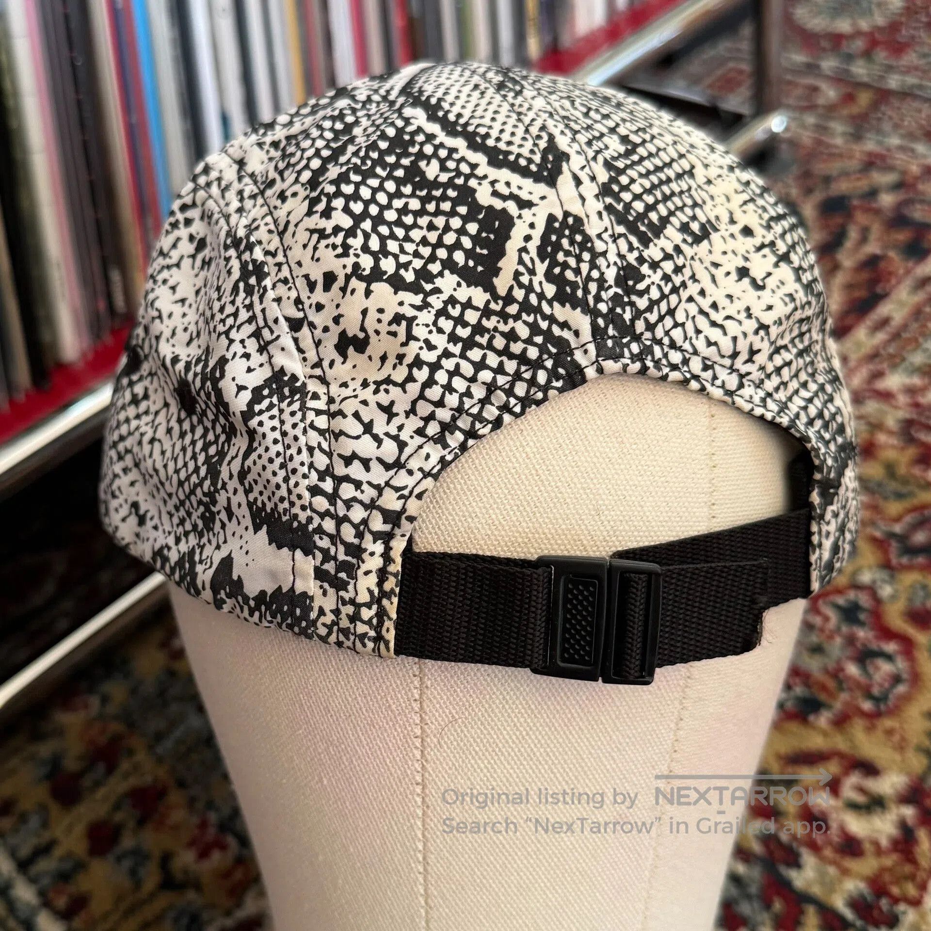 Supreme Supreme Snake Print Five. Size ONE SIZE - 3 Thumbnail