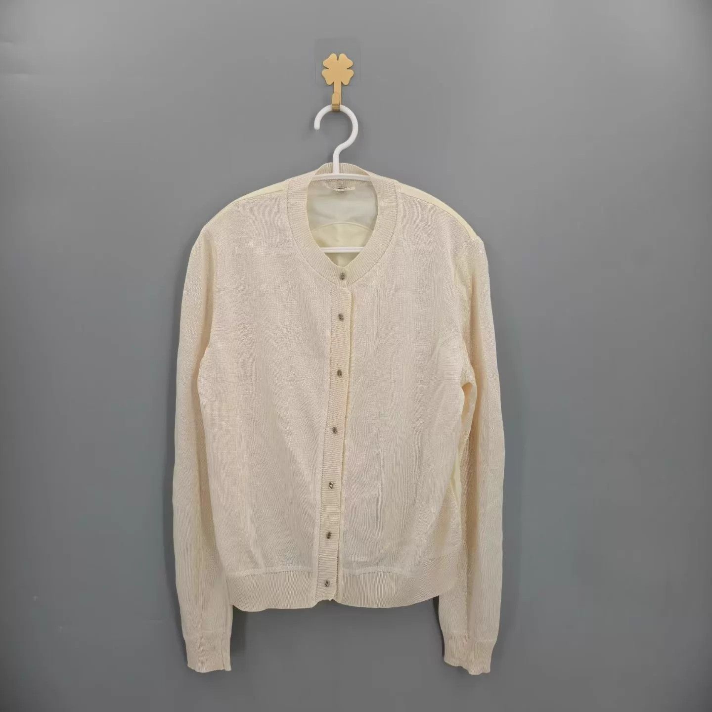 Hermes Hermes Beige PigNosePrint SilverButtonCardi 38 99 Size S / US 4 / IT 40 - 1 Thumbnail