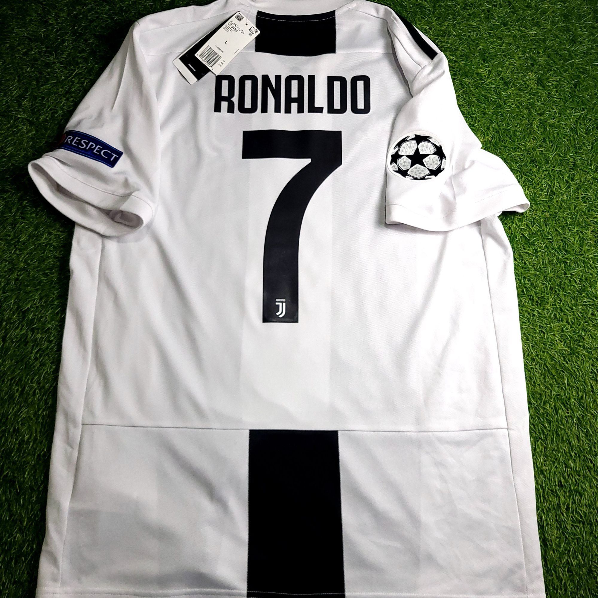 Adidas Ronaldo Juventus 2018 2019 DEBUT UEFA Soccer Jersey BNWT L Size US L / EU 52-54 / 3 - 1 Thumbnail