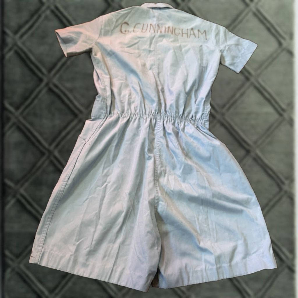 Vintage Vtg nurse uniform WWII blue pinstripe dress Sz 10 50s 60s Size M / US 6-8 / IT 42-44 - 1 Thumbnail