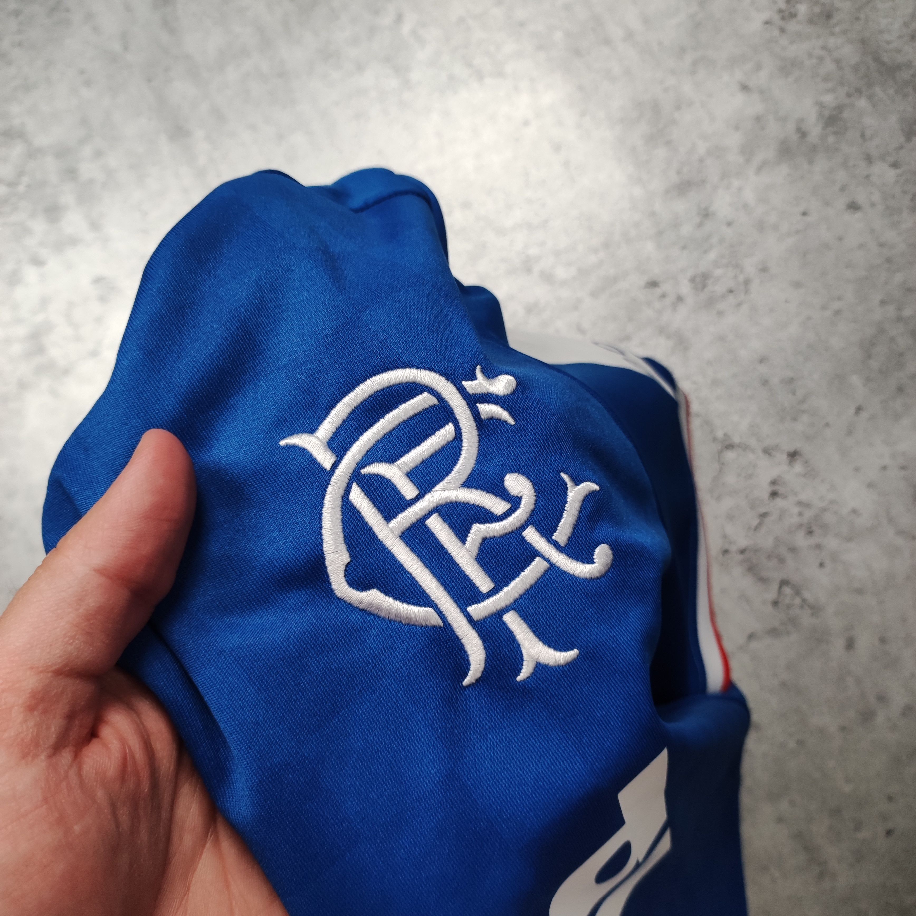 Vintage Glasgow Rangers Football 2023 Castore Home Jersey Size US L / EU 52-54 / 3 - 7 Thumbnail