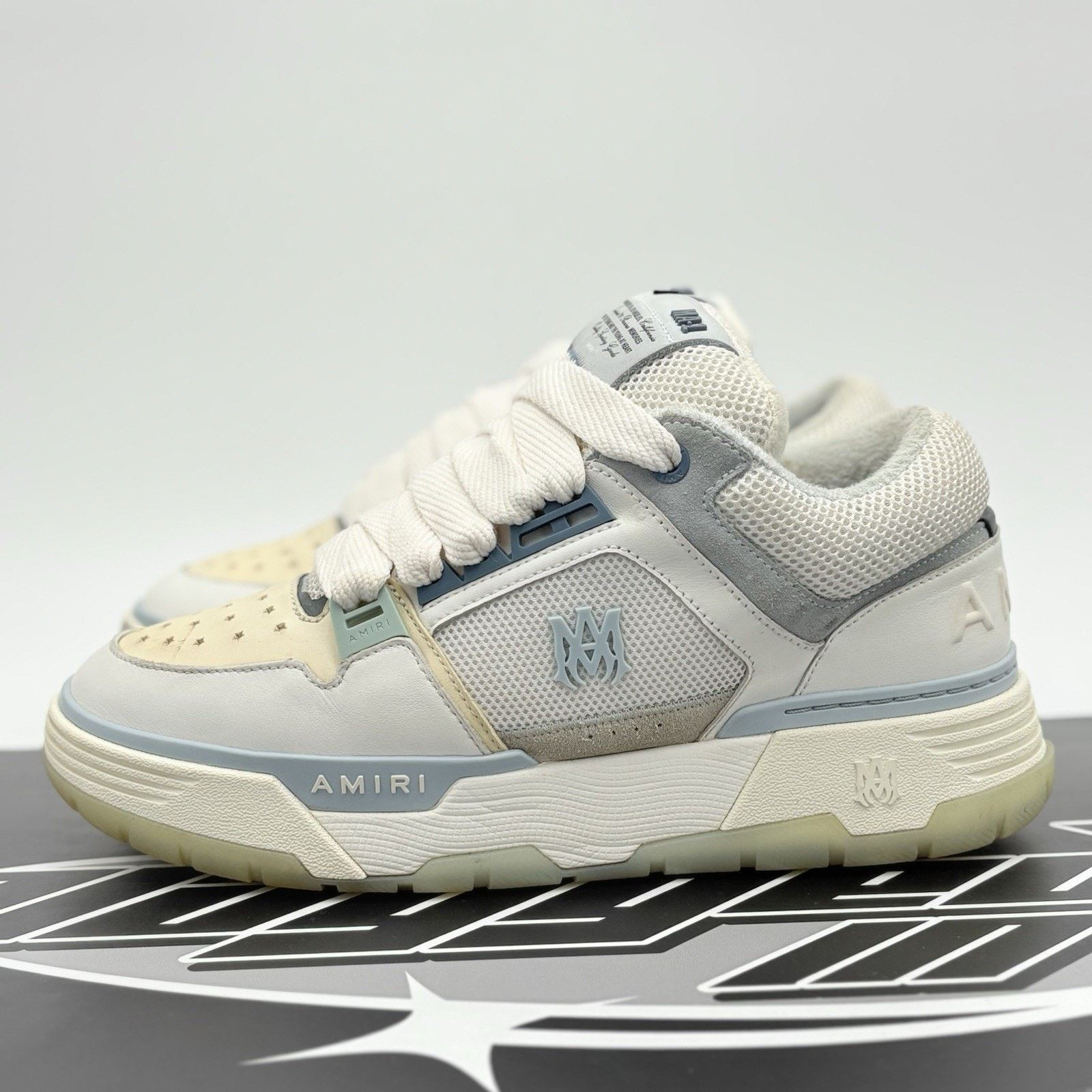 Amiri Size 44 (11 US) Amiri MA-1 ' White Blue ' | GOOD CONDITION! Size US 11 / EU 44 - 1 Thumbnail