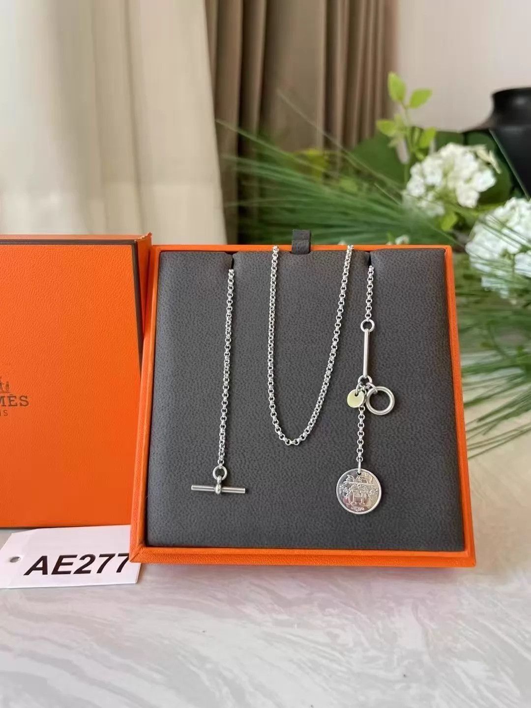 Hermes Hermès Ex-Libris 18K Gold Pendant Silver Chain AE277 Size ONE SIZE - 1 Thumbnail