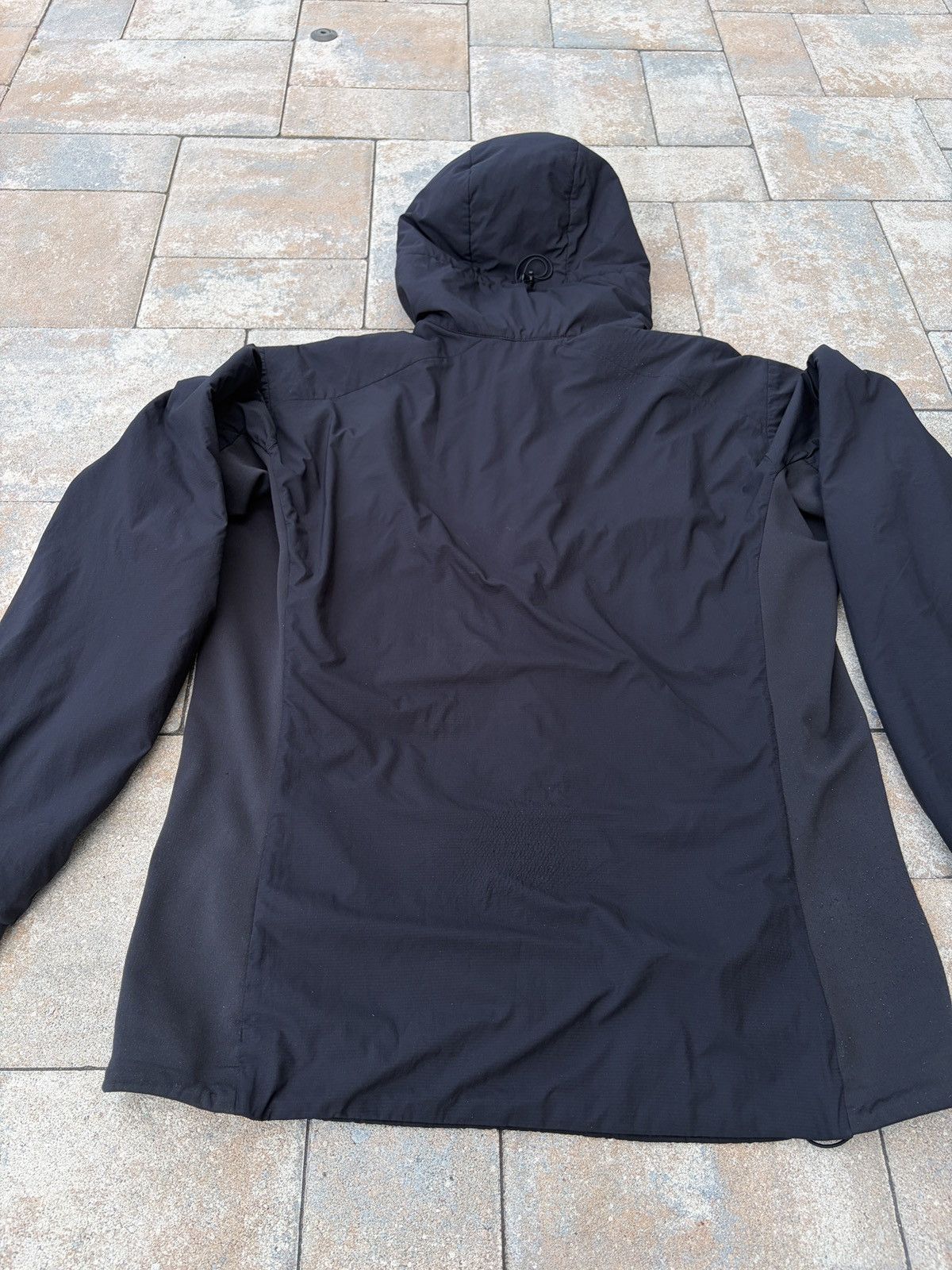 Arc'teryx Arc’teryx Atom LT ‘Black’ Size US M / EU 48-50 / 2 - 21 Thumbnail
