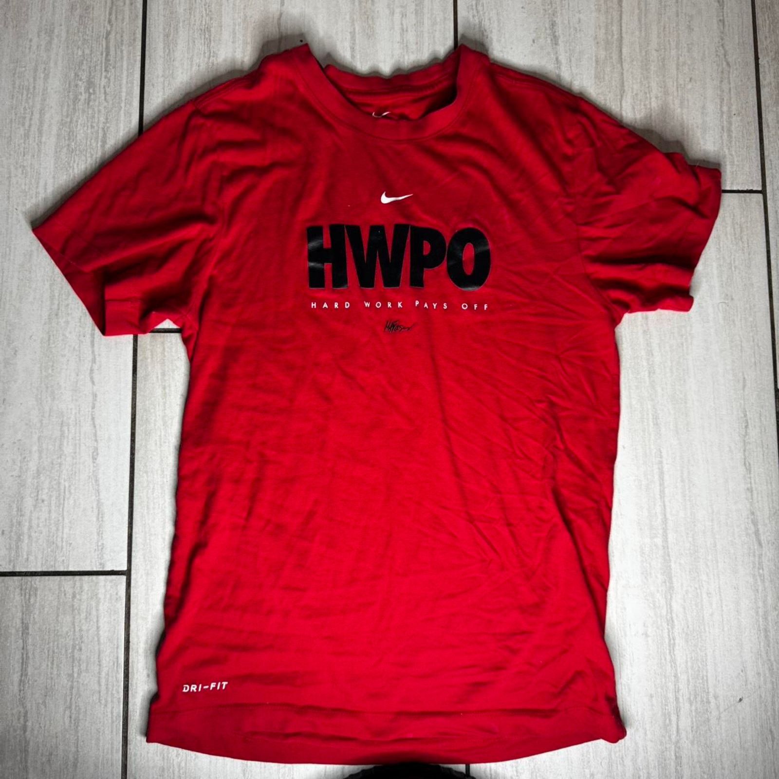 Nike Nike Red & Black Streetwear T-Shirt Men's XS Size US XS / EU 42 / 0 - 1 Thumbnail