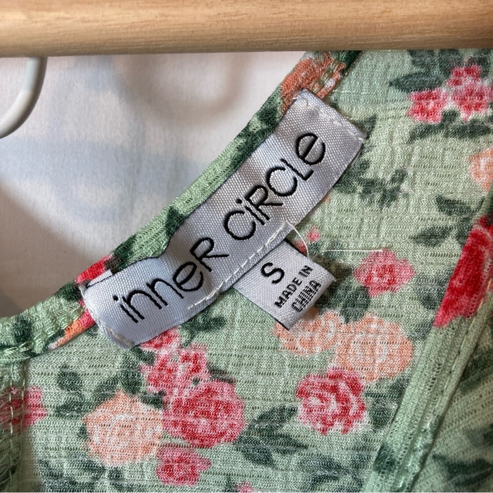 Other Inner Circle Spring Floral Short Flutter Sleeves Blouse Top Size S / US 4 / IT 40 - 8 Thumbnail