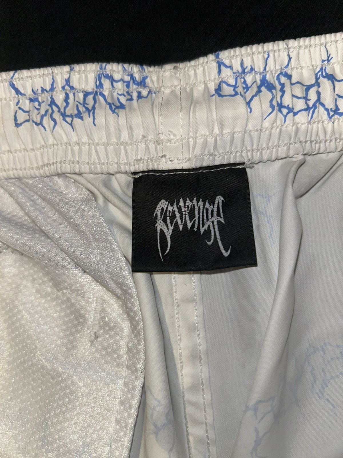 Revenge Revenge Heavy Metal Allover Shorts Size US 32 / EU 48 - 3 Thumbnail