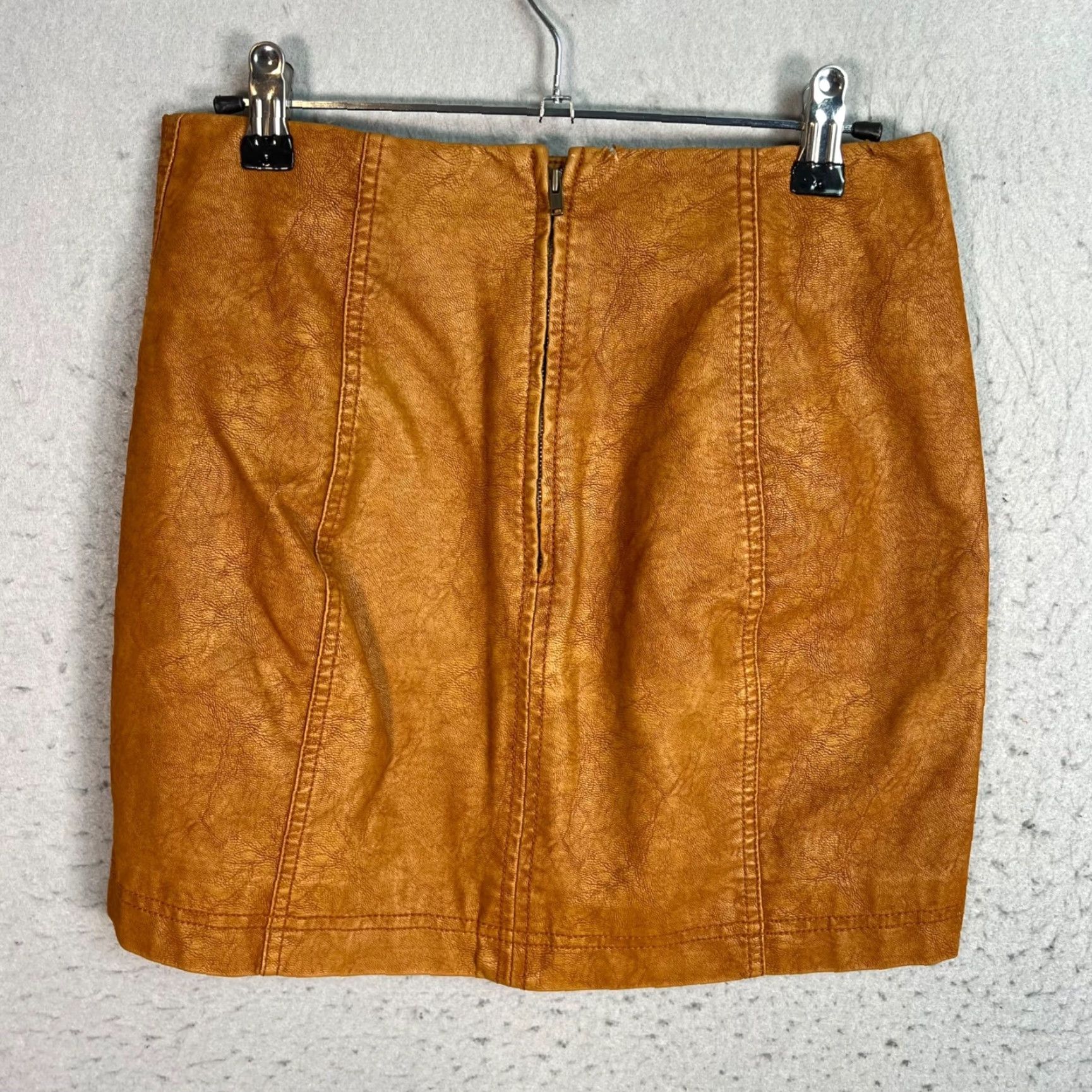 Free People Free People Skirt Womens Size 4 Faux Leather Mini Camel Tan Size 27" / US 4 / IT 40 - 2 Thumbnail