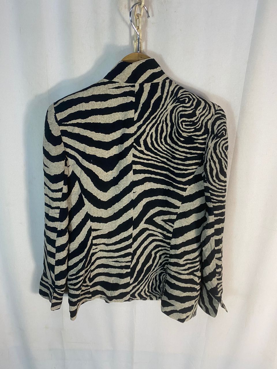 Louis Feraud Louis feraud zebra stripe button up jacket Size M / US 6-8 / IT 42-44 - 14 Thumbnail
