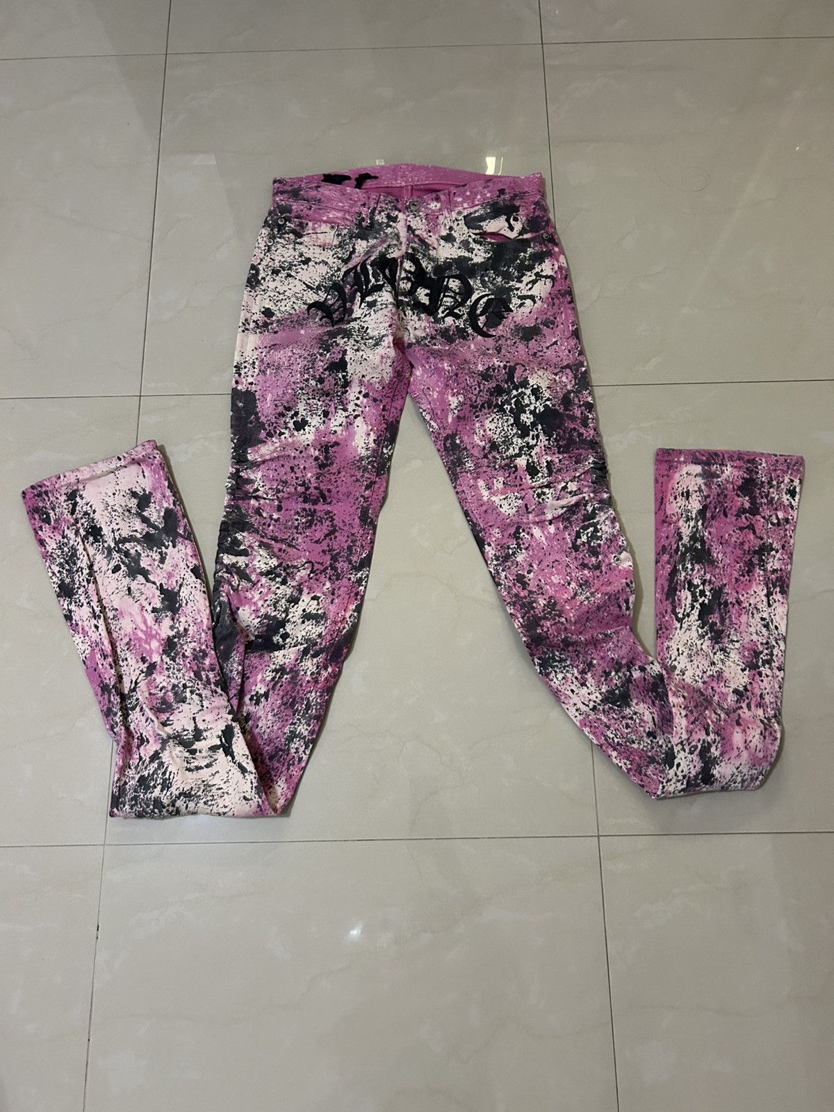 Vlone long paint splattered jeans