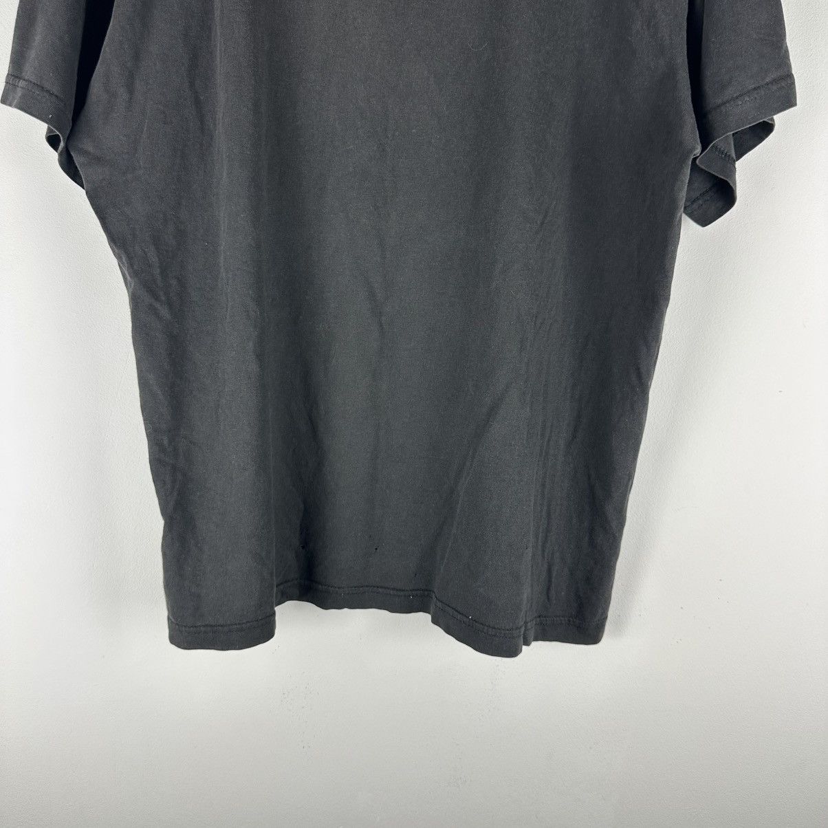Band Tees Vintage Rare System Of A Down Mezmerize Band Shirt Size US S / EU 44-46 / 1 - 16 Thumbnail