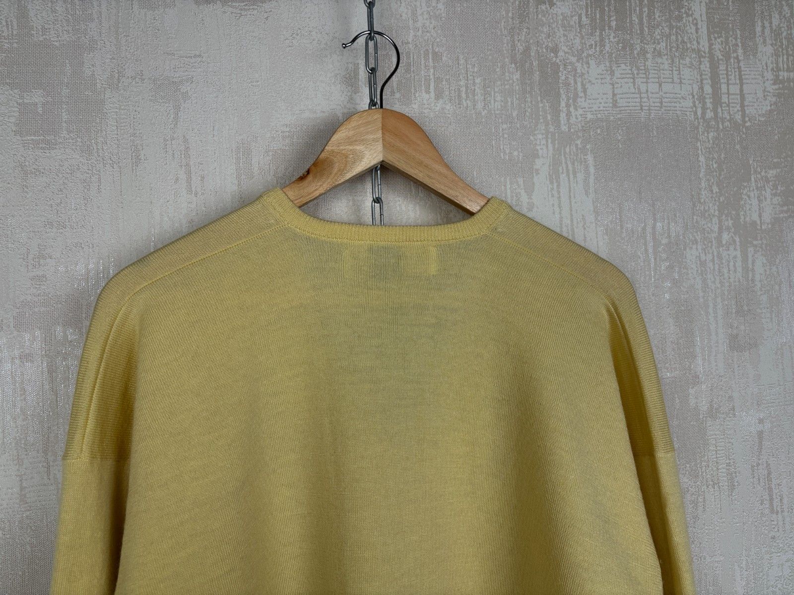 Pringle Of Scotland Vintage Pringle of Scotland Lambswool V-neck Sweater L-XL Size US L / EU 52-54 / 3 - 12 Thumbnail