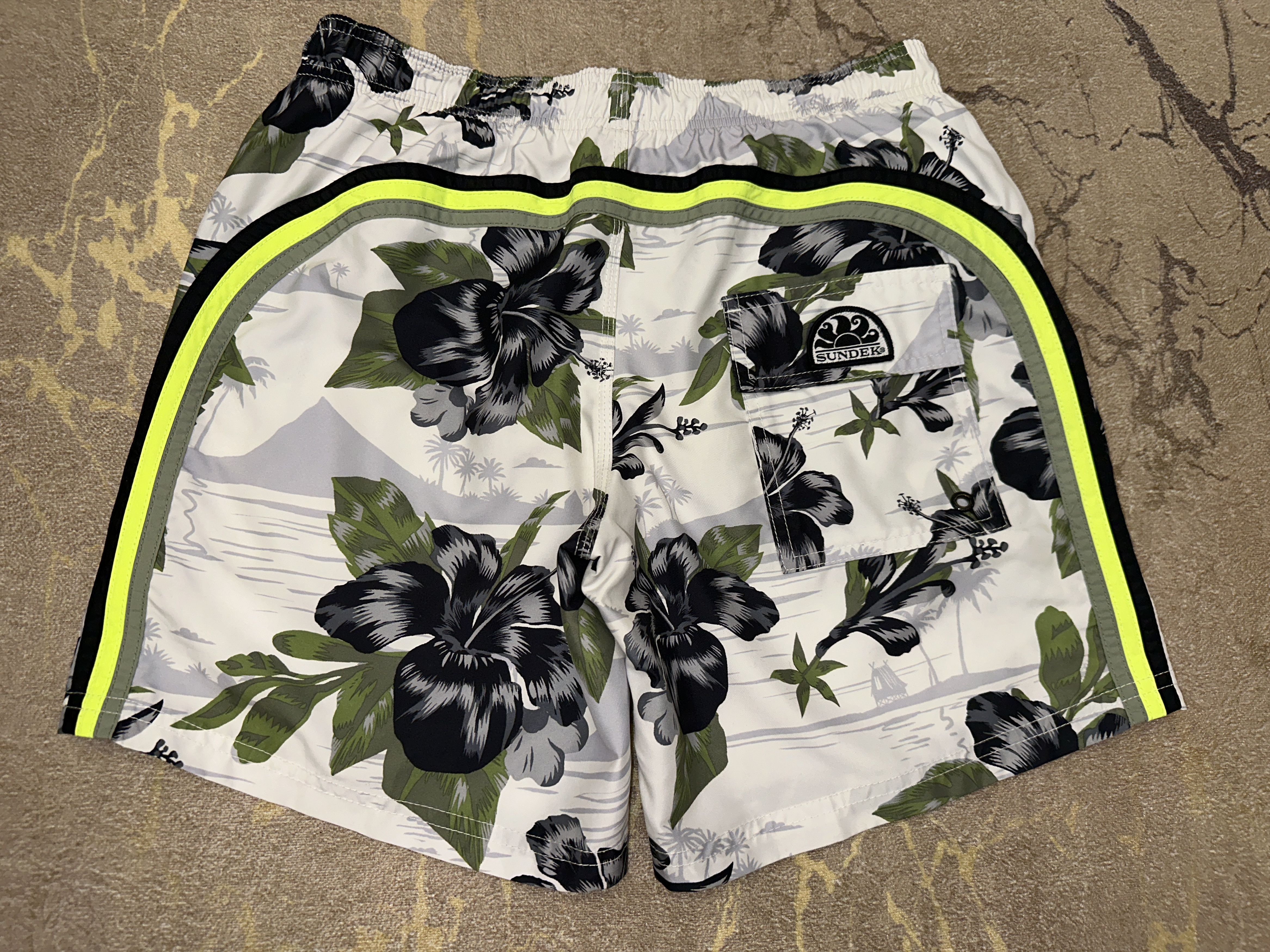 Sundek Sundek S Beach Elastic Board Shorts Trunks Bath Size S 31 32 Size US 30 / EU 46 - 1 Thumbnail