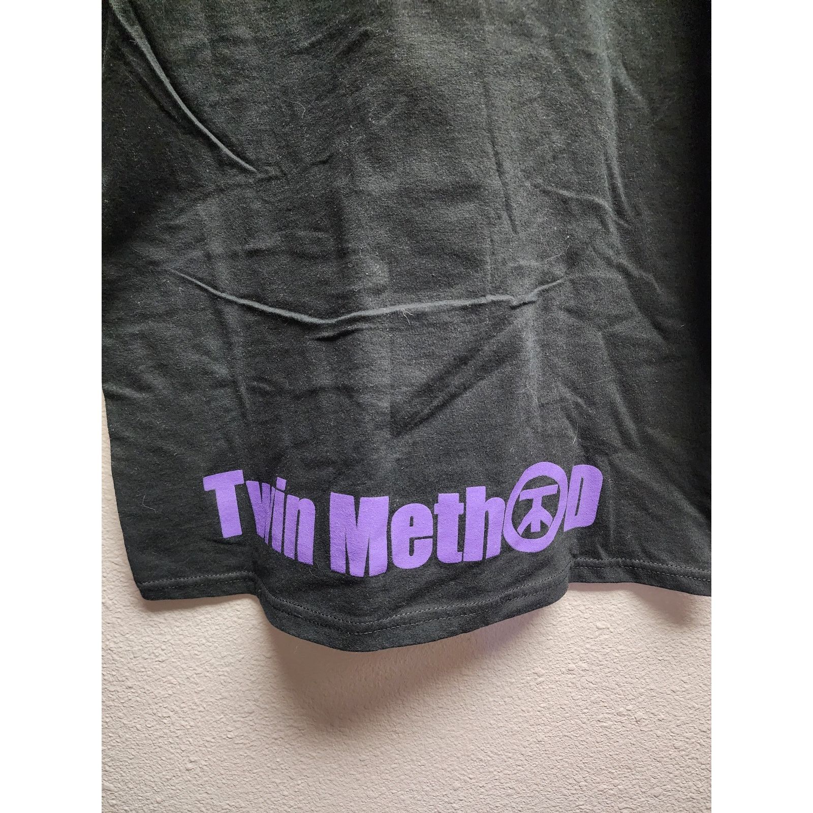 Gildan Twin Method Nu Metal Band Tee Purple Logo Black Shirt Size M Size US M / EU 48-50 / 2 - 5 Thumbnail