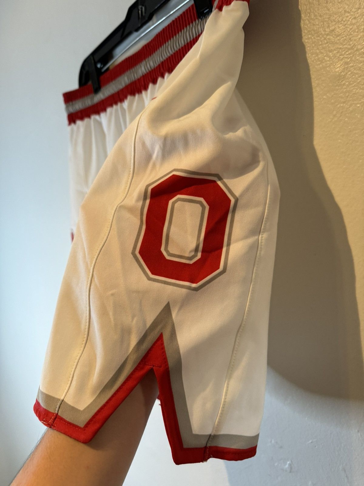 Nike Nike Ohio State Buckeyes Basketball Short Women's M White Size 32" / US 10 / IT 46 - 3 Thumbnail