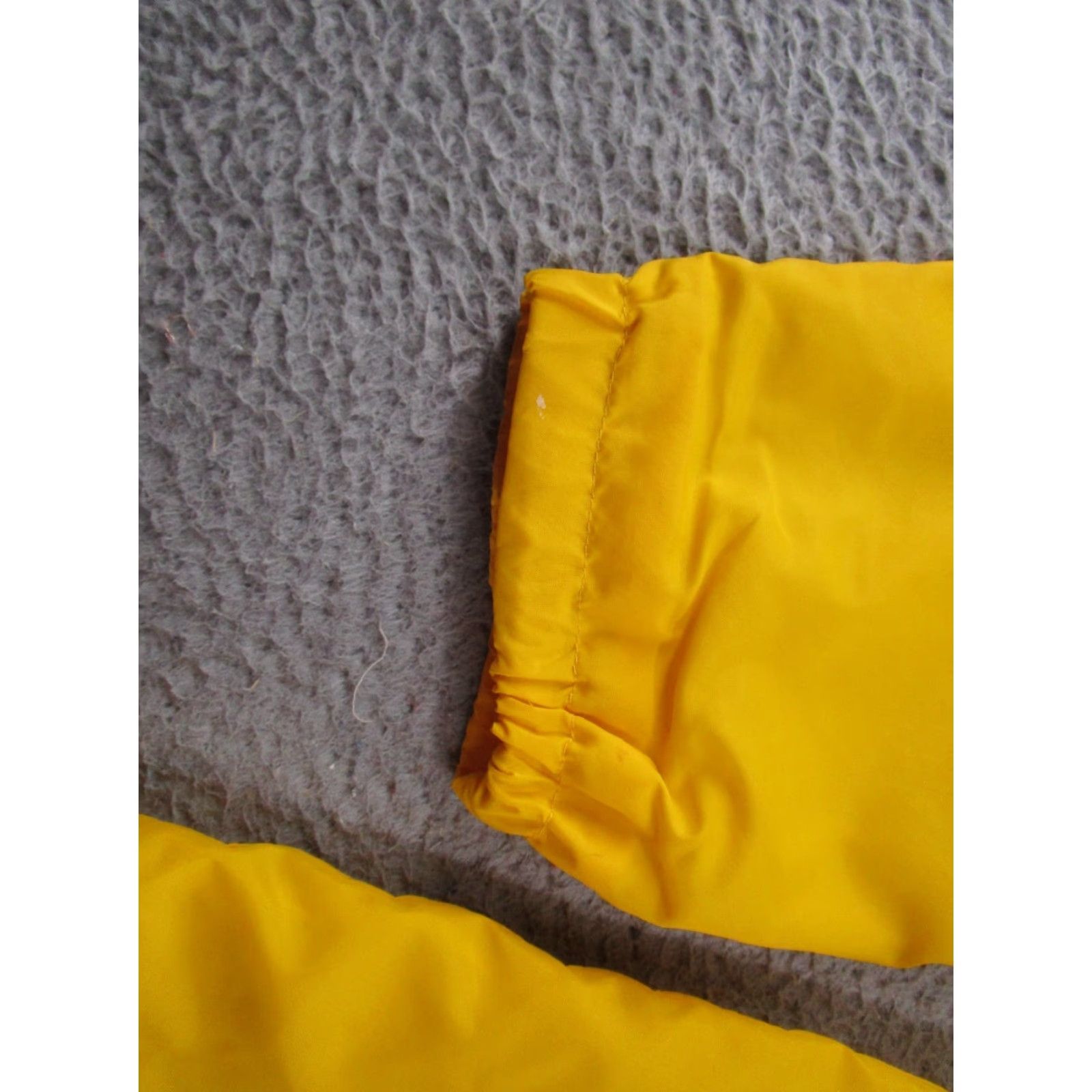 Vintage VINTAGE Fiesta Village Mission Texas Snap Up Collared Jacket M Yellow 80s Bomber Jacket Mens Christmas? Size US M / EU 48-50 / 2 - 5 Thumbnail