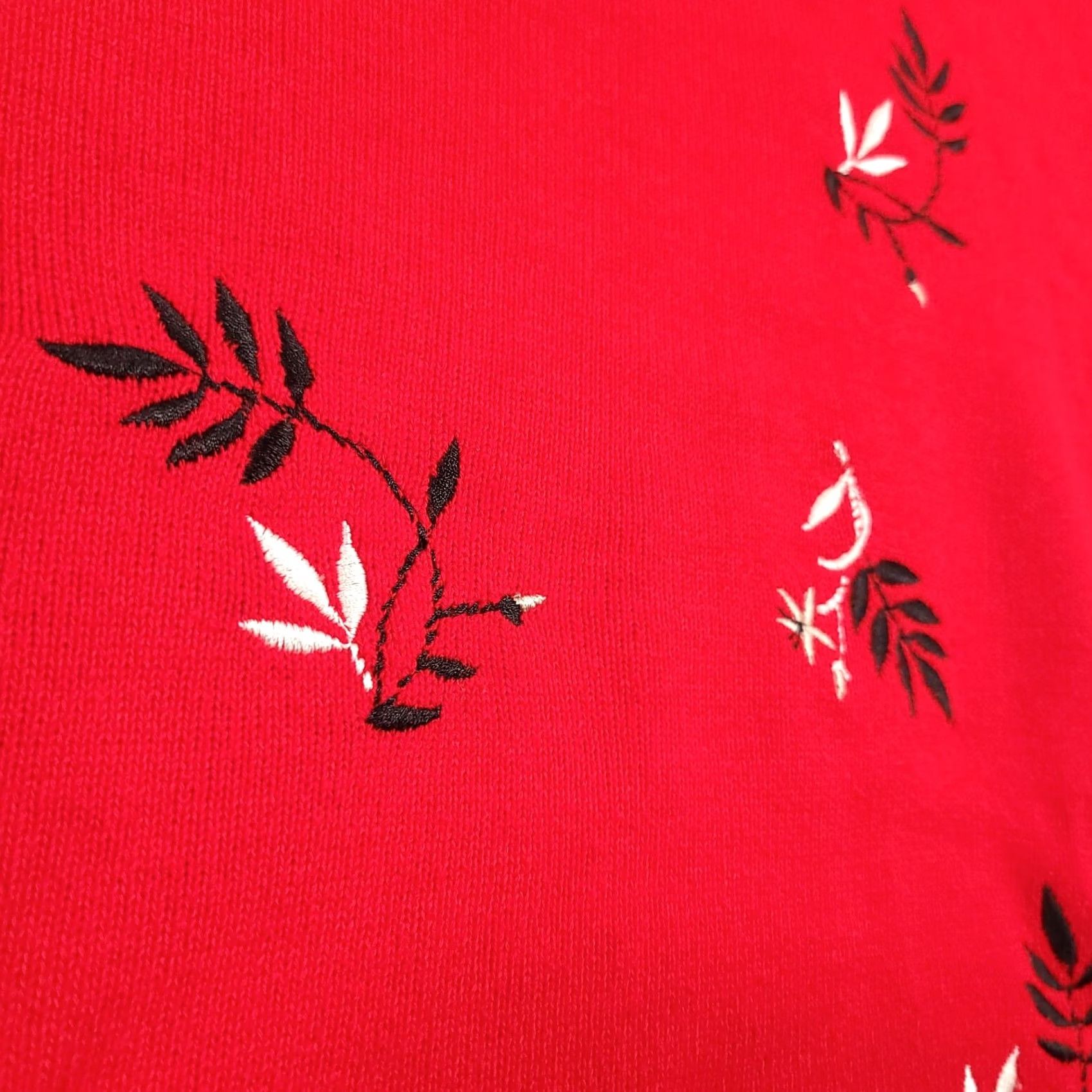 Vintage VINTAGE Southern Lady Short Sleeve Sweater Womens Large Red Knit Embroidered USA Size M / US 6-8 / IT 42-44 - 4 Thumbnail