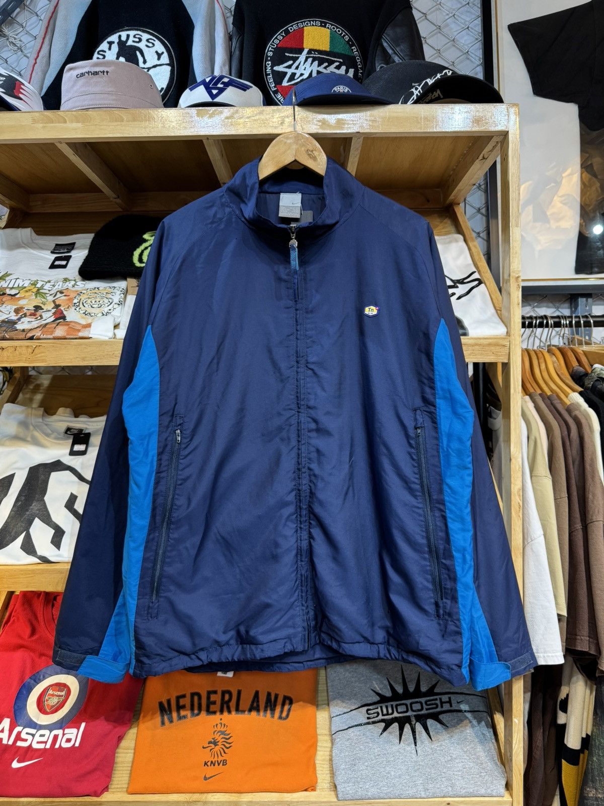 Nike ❗️Rare❗️Vintage Nike Tuned Air 00's Track Jacket Size US L / EU 52-54 / 3 - 1 Thumbnail