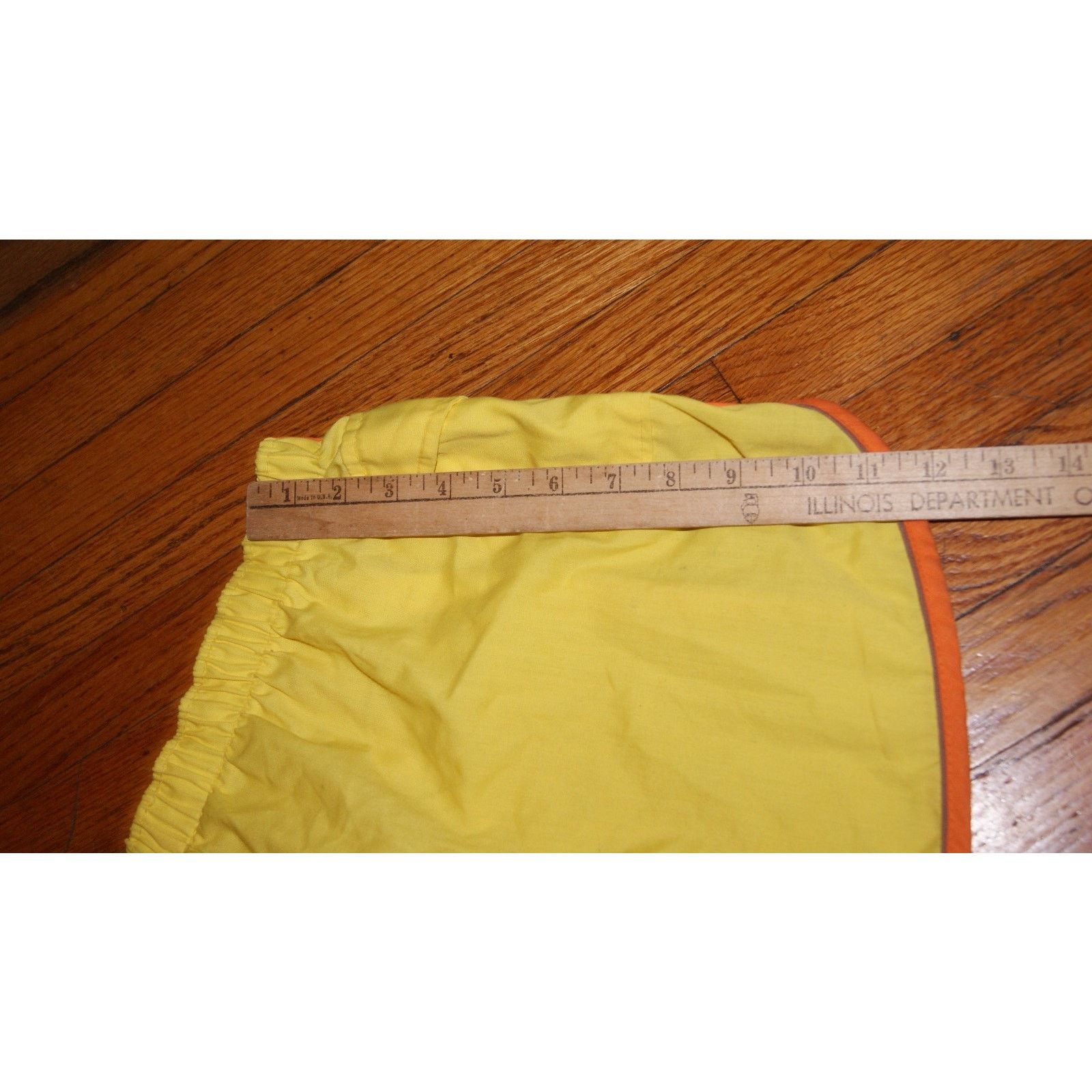 Vintage VTG 70s 80 Yellow Short S Athletic Shorts Side Pocket Stripe Size US 28 / EU 44 - 8 Thumbnail