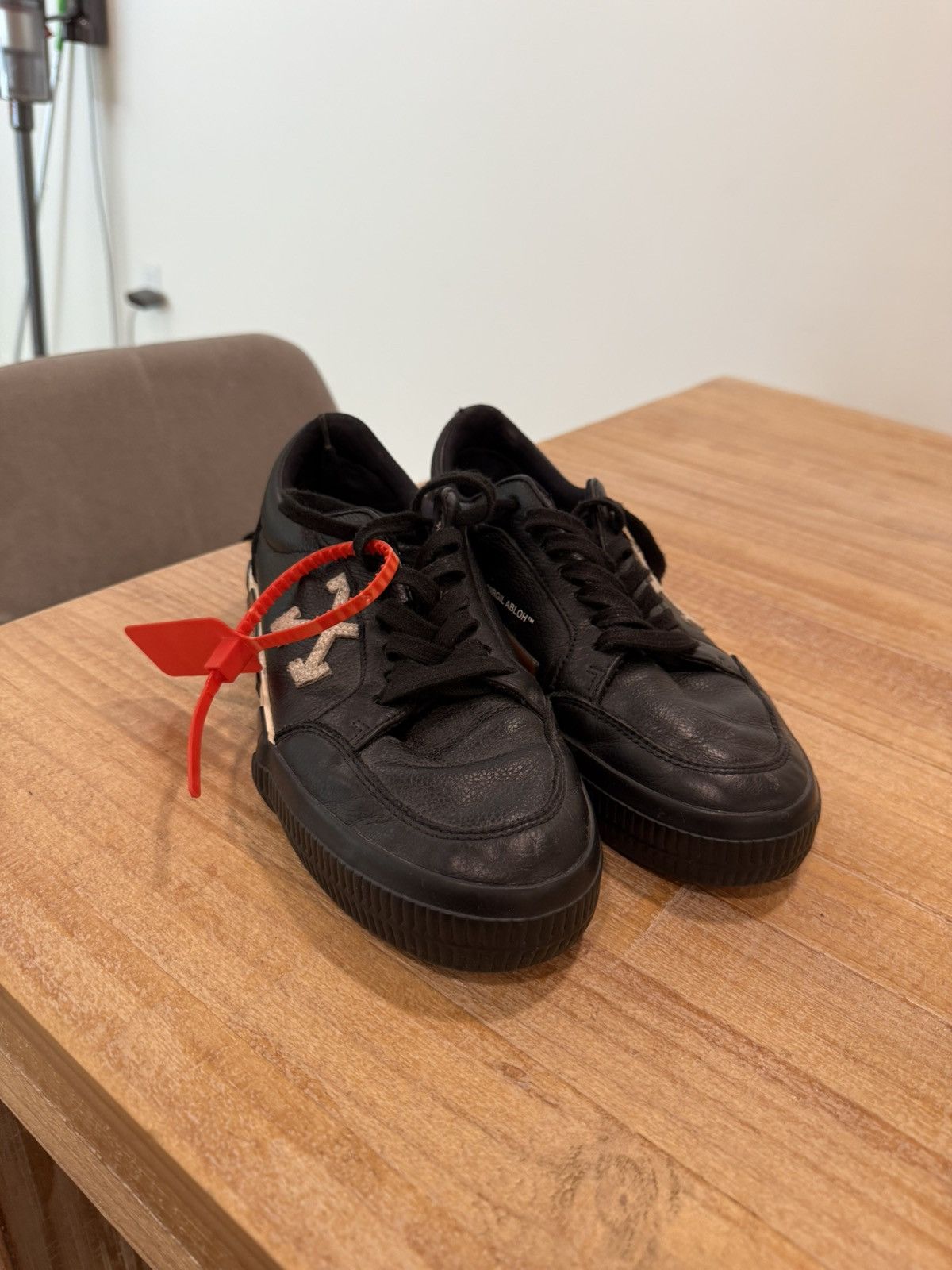 Off-White Off white shoes size 39 Size US 7 / EU 40 - 1 Thumbnail