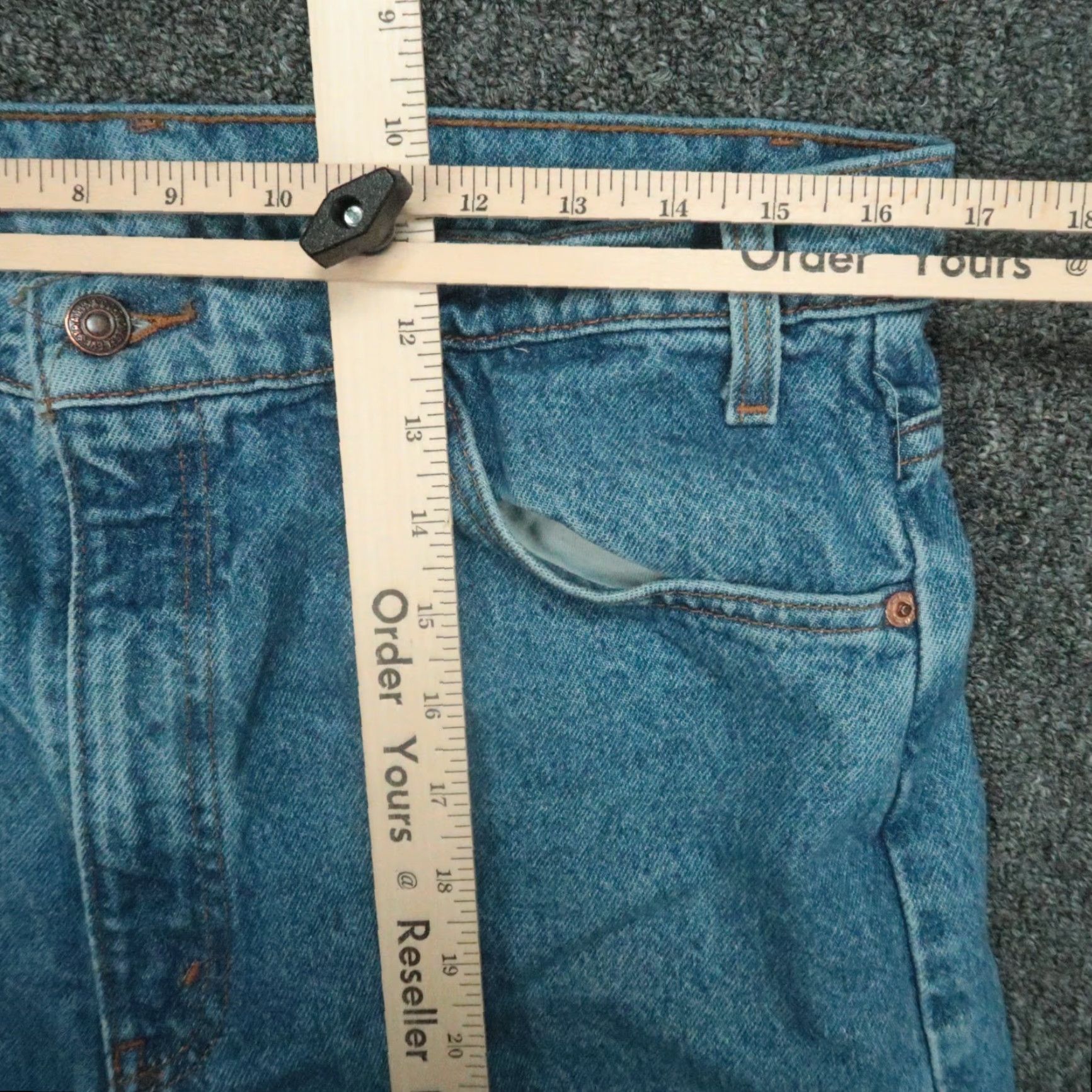 Levi's VINTAGE Levi's Jeans Mens 33x30 Blue 505 Orange Tab Straight 5 Pocket 90s Y2K Size US 33 - 6 Thumbnail