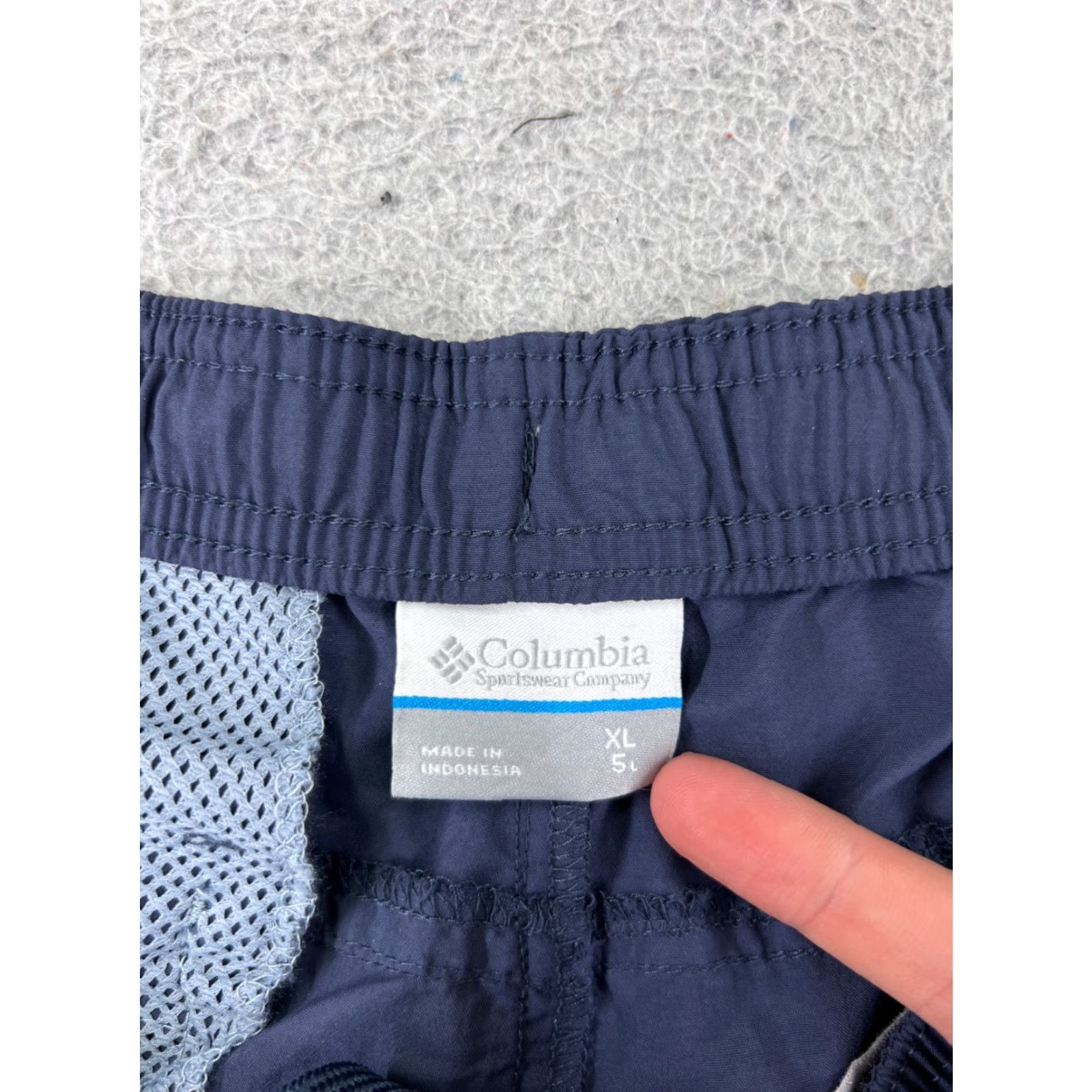 Vintage Columbia Shorts XL Blue Nylon Hiking Camping Fishing Women Size 40" / US 18 - 3 Thumbnail