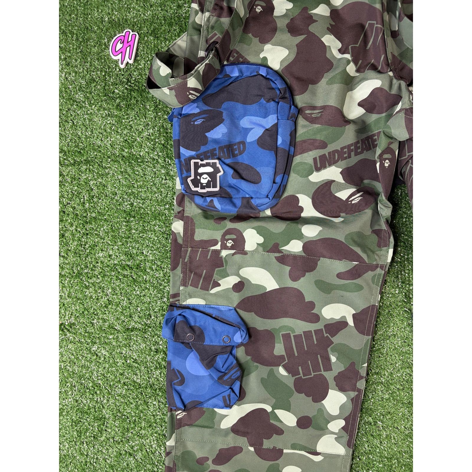 Bape Bape X Undefeated Multi-Pouch Camo Cargo Pants XL Size US 38 / EU 54 - 3 Thumbnail