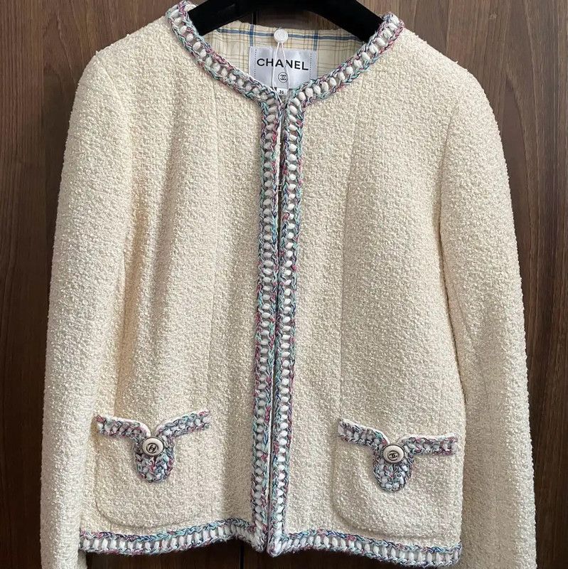 Chanel White Women’s Jacket with Trim 0089