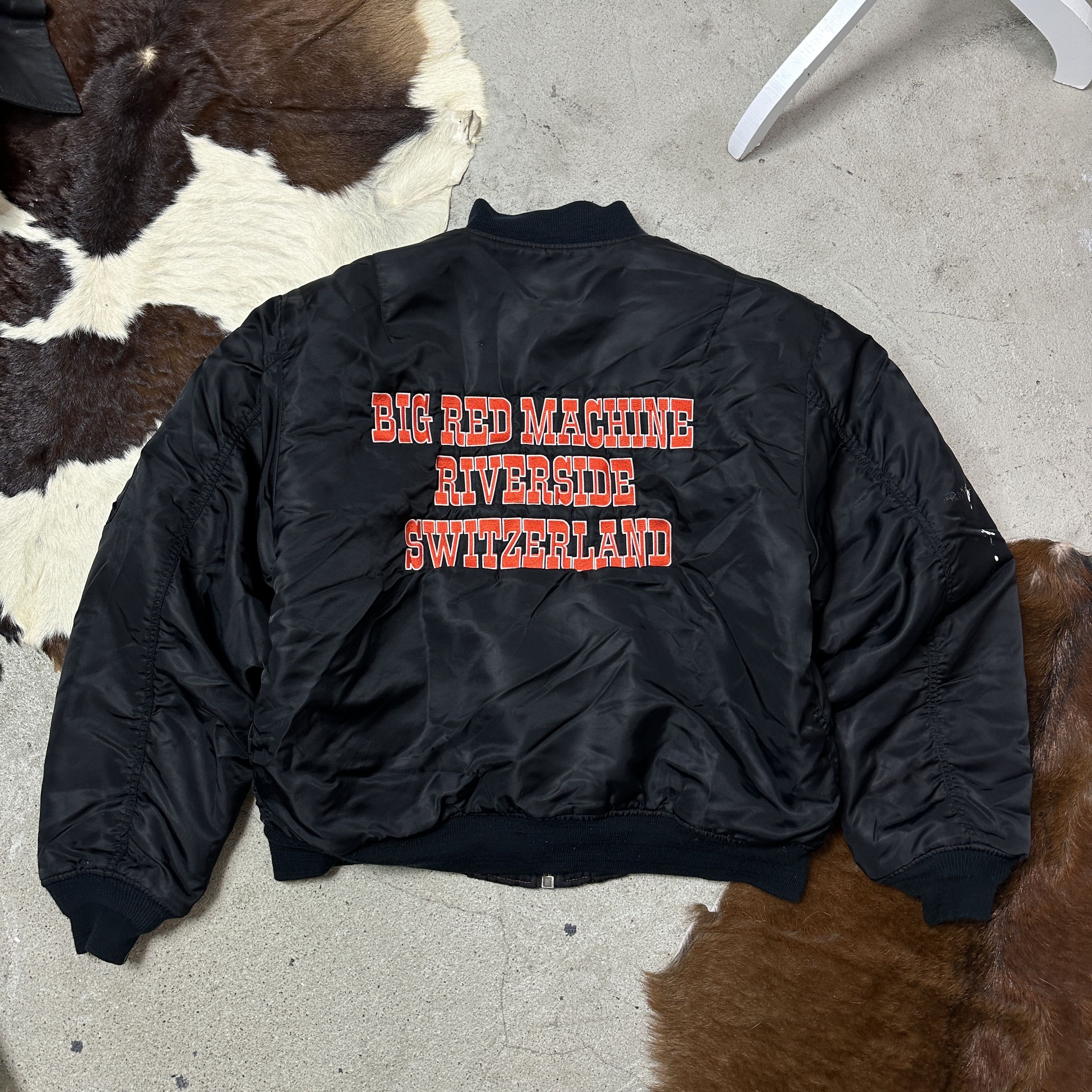 Vintage Vintage Reversible Big Red Machine MA-1 Bomber Jacket Y2K Size US L / EU 52-54 / 3 - 6 Thumbnail