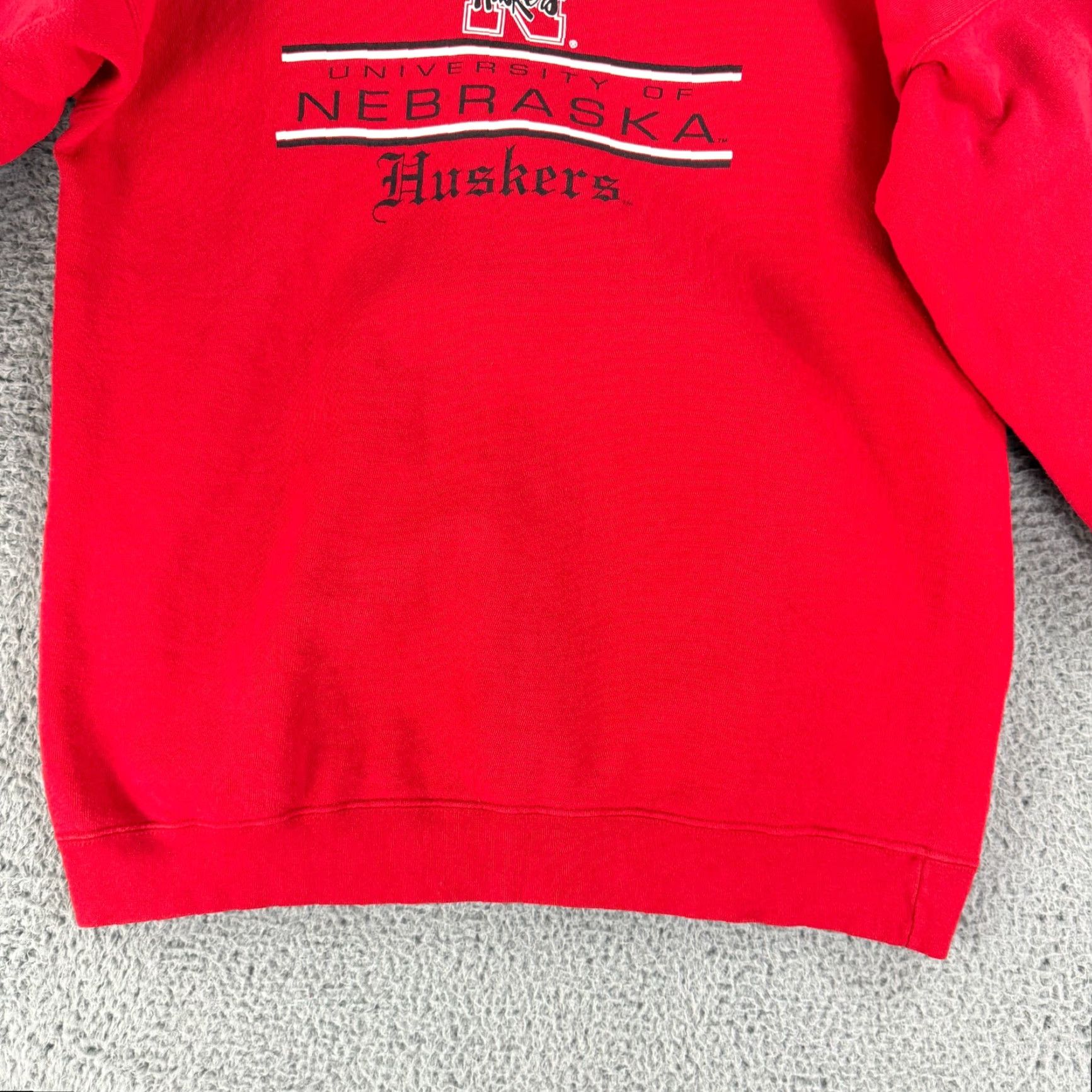 Vintage Vintage University of Nebraska Huskers Sweater Unisex Adult Large Red Crew Neck Size US L / EU 52-54 / 3 - 6 Thumbnail