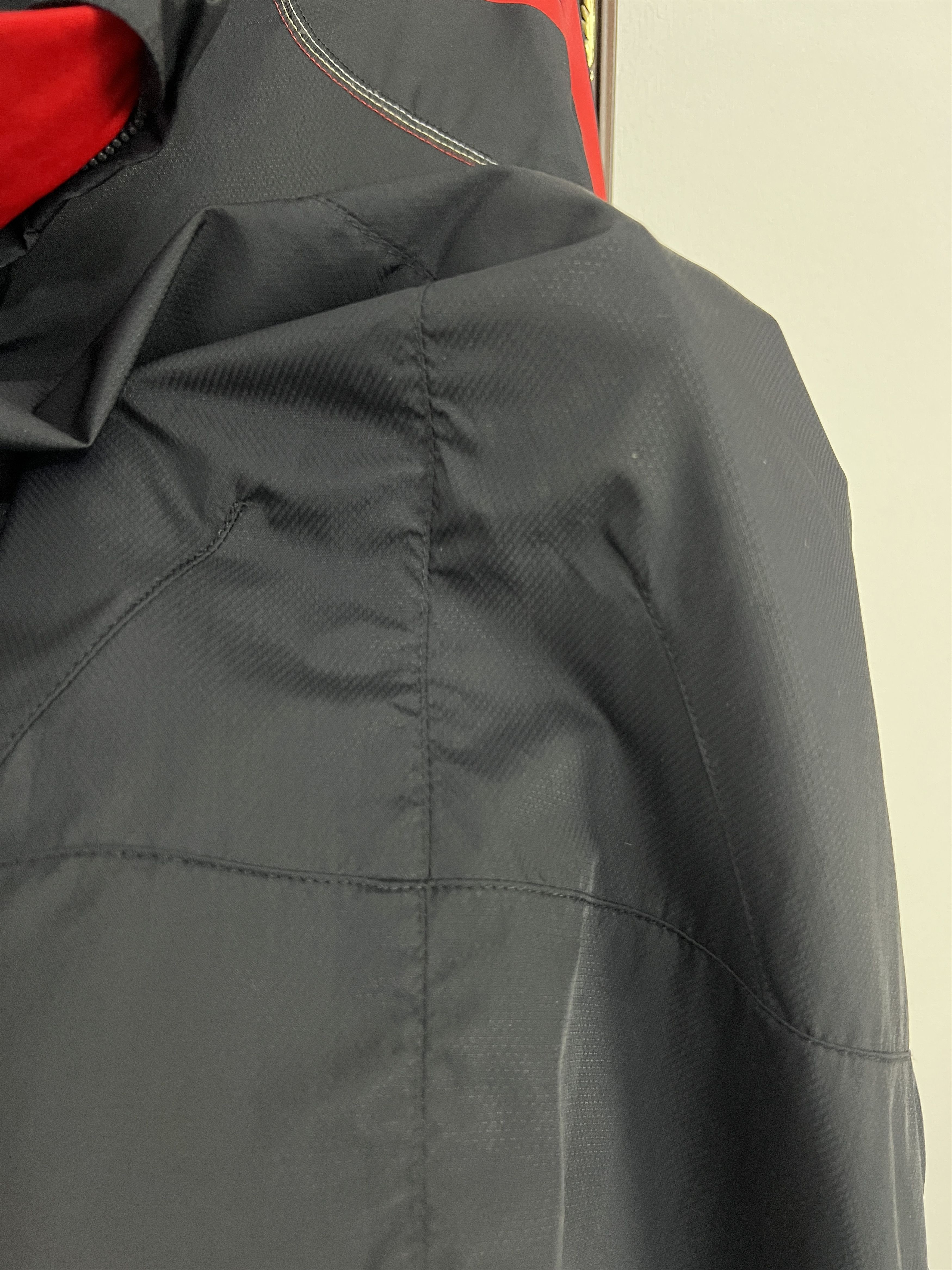 Adidas Vintage Adidas Liverpool Football Train Black Jacket Soccer Size US M / EU 48-50 / 2 - 9 Thumbnail