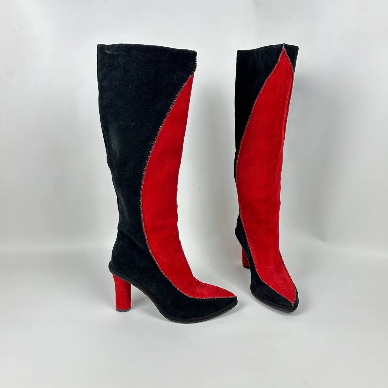 Ugg UGG X TSCHABALALA SELF FATALE HEEL BLACK BOOTS Size US 8 / IT 38 - 3 Thumbnail