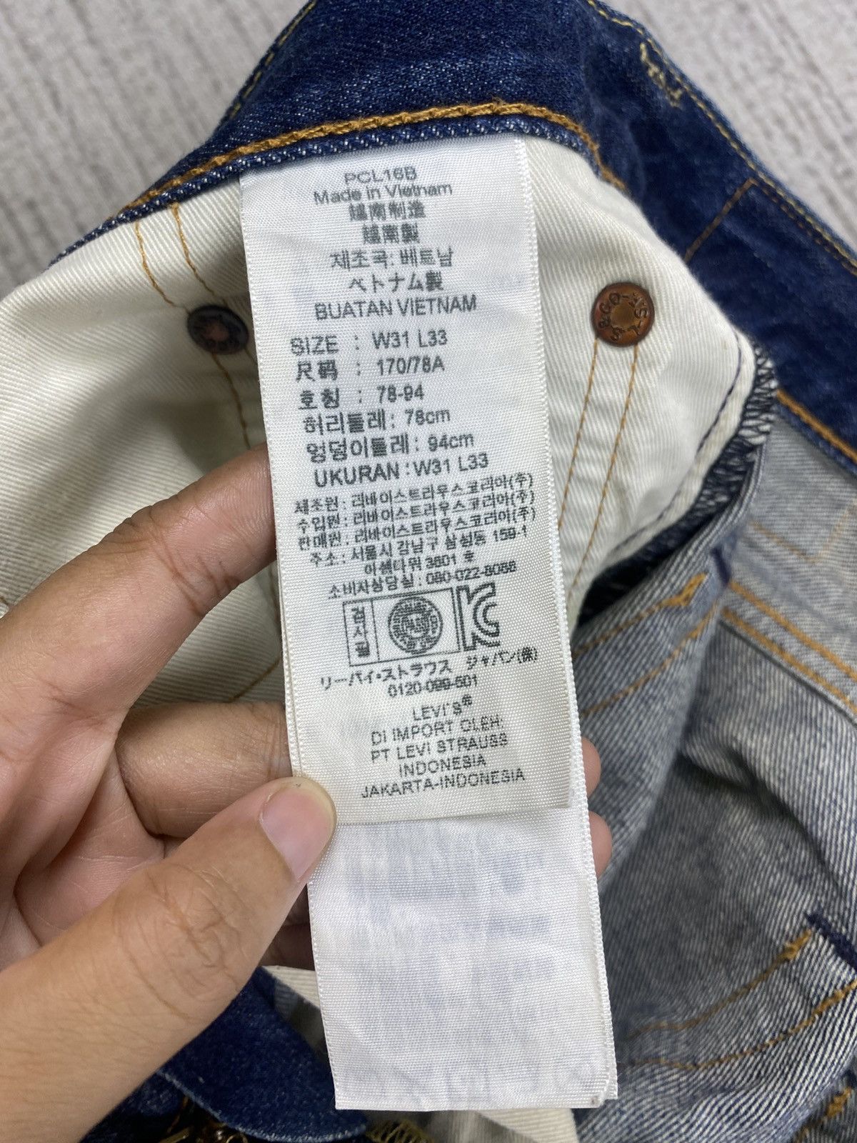 Levi's Vintage Levi’s 502 Distressed Denim Jeans Size US 33 - 18 Thumbnail