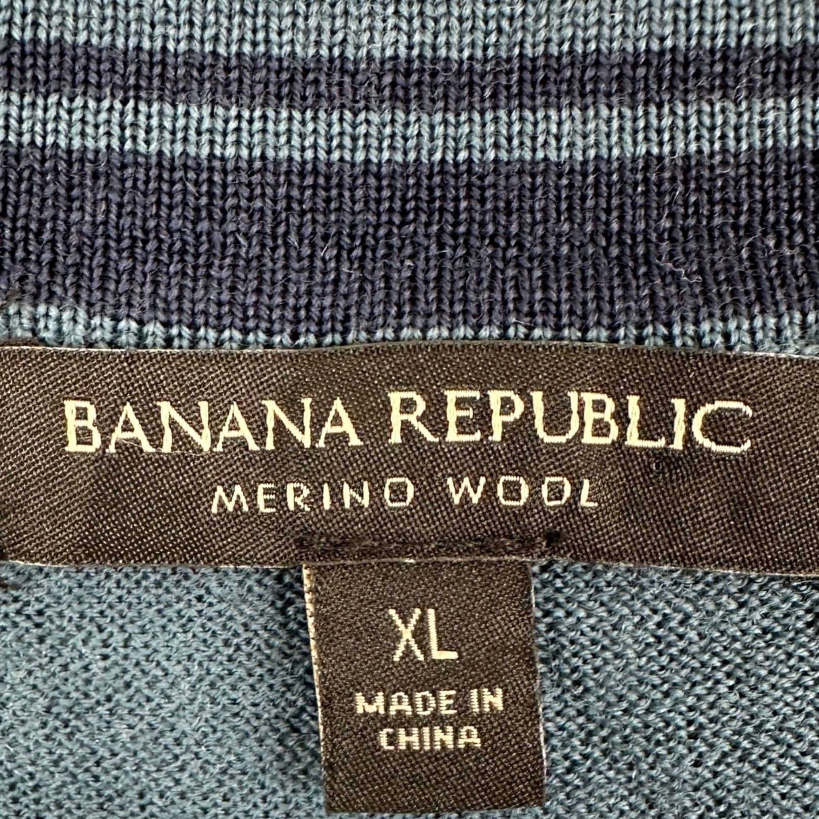Banana Republic VINTAGE? No. Banana Republic Merino Wool Sweater Crew Neck Mens XL Blue Lightweight Pullover Size US XL / EU 56 / 4 - 4 Thumbnail