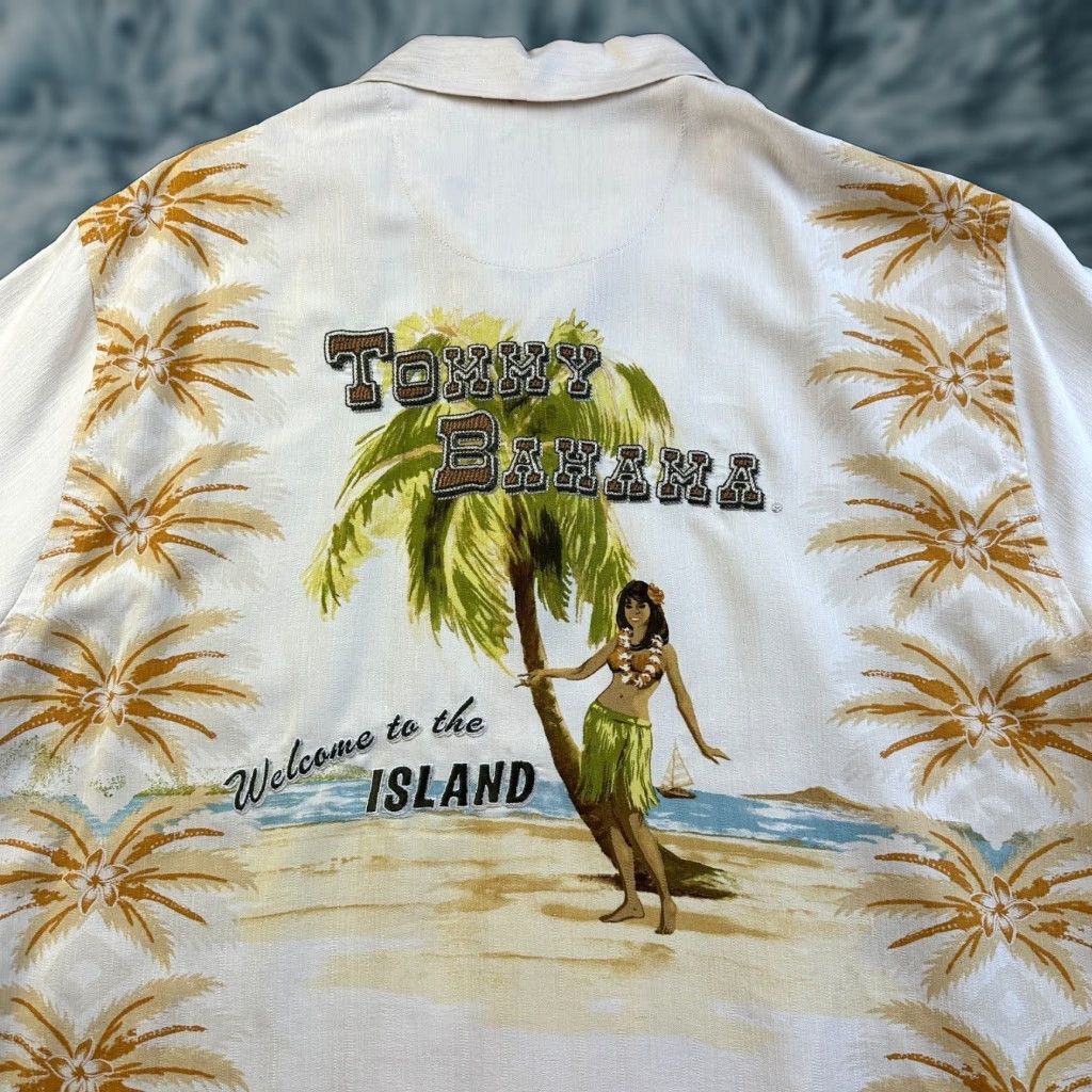 Tommy Bahama Tommy Bahama Shirt Mens Medium Beige Tan Camp Hula Girl Embroidered Panel Back Size US M / EU 48-50 / 2 - 1 Thumbnail