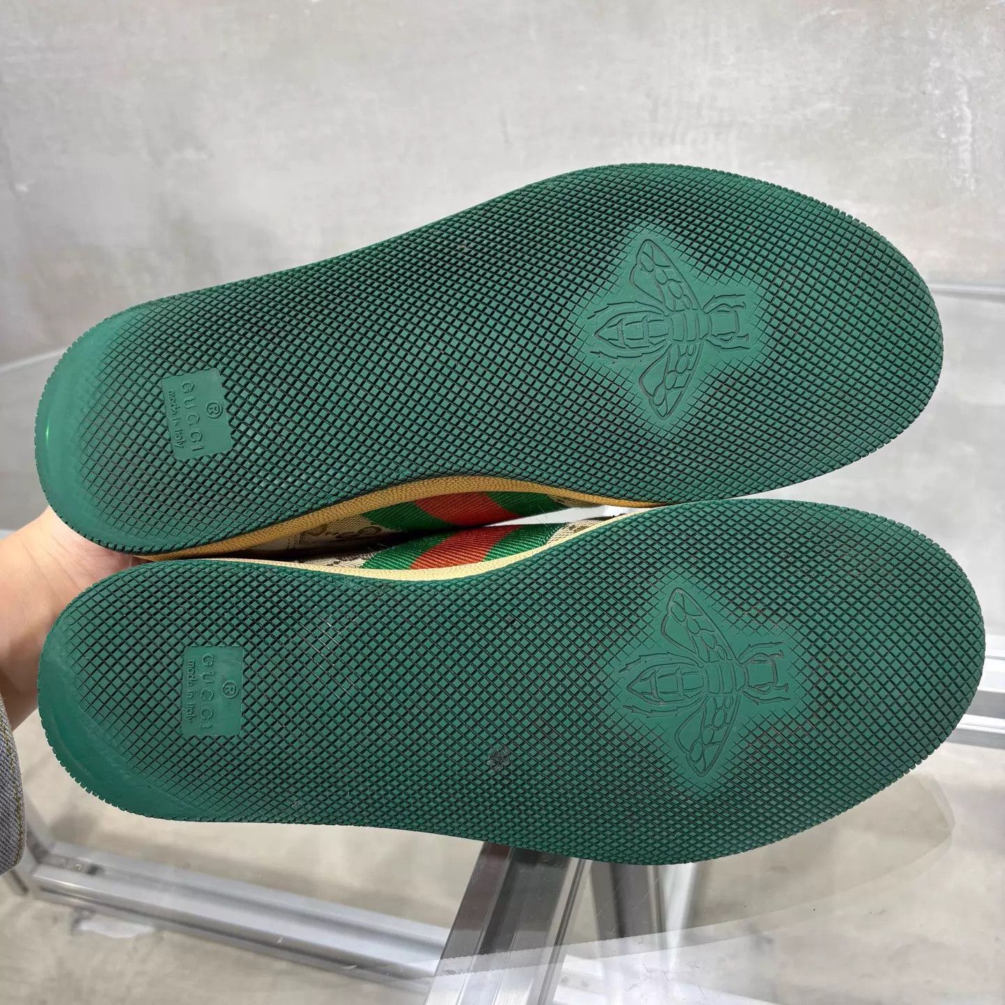 Gucci Gucci Green Dirty Sneakers UK5/39 YH24757 Size US 6 / EU 39 - 7 Thumbnail