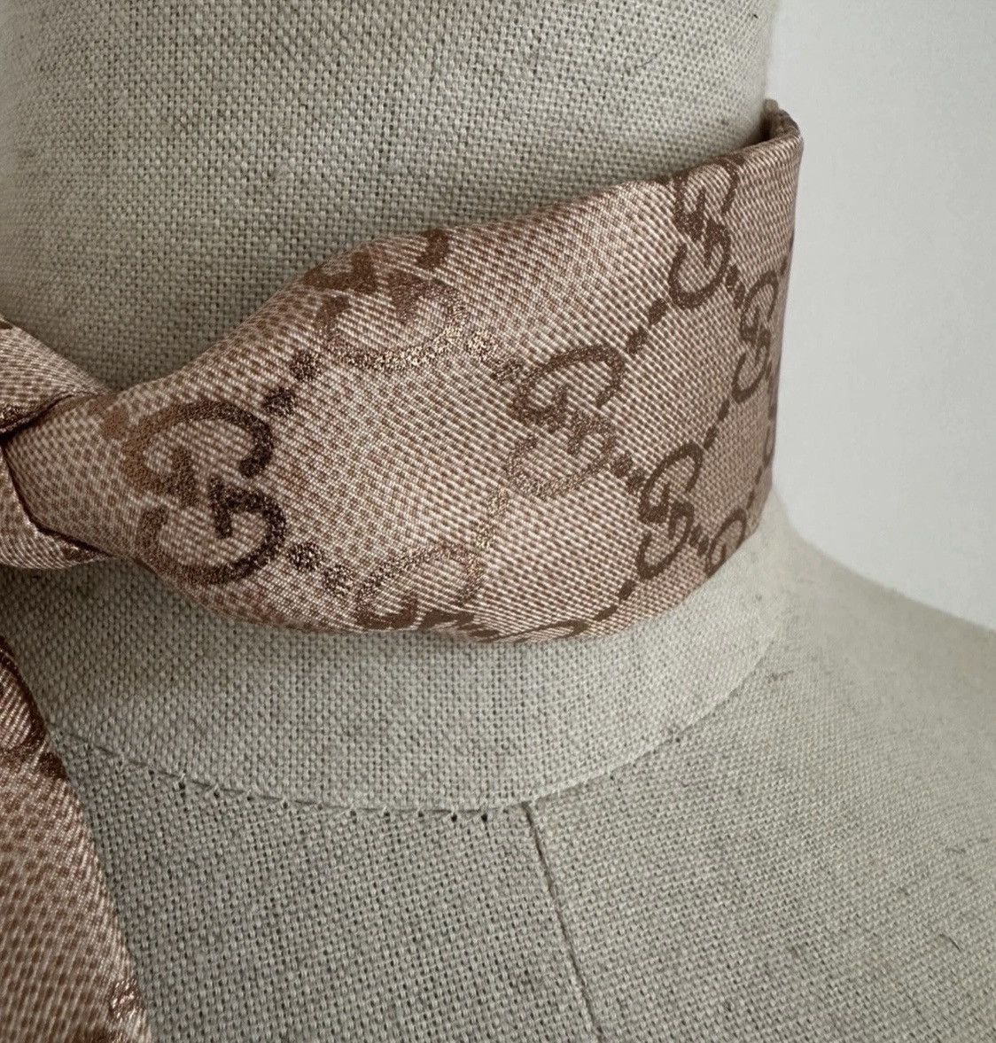 Gucci Gucci Bandeau Silk Scarf Pink GG Logo 5/120cm! Size ONE SIZE - 11 Thumbnail