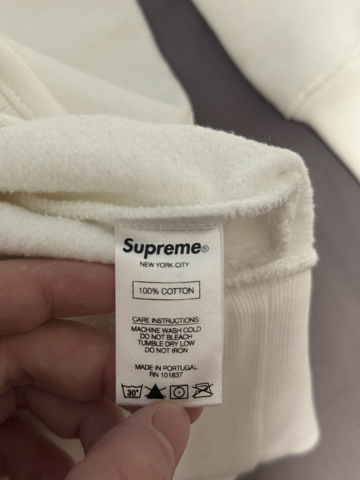 Comme des Garcons Supreme cdg split box logo hoodie sweatershirt Size US L / EU 52-54 / 3 - 6 Thumbnail