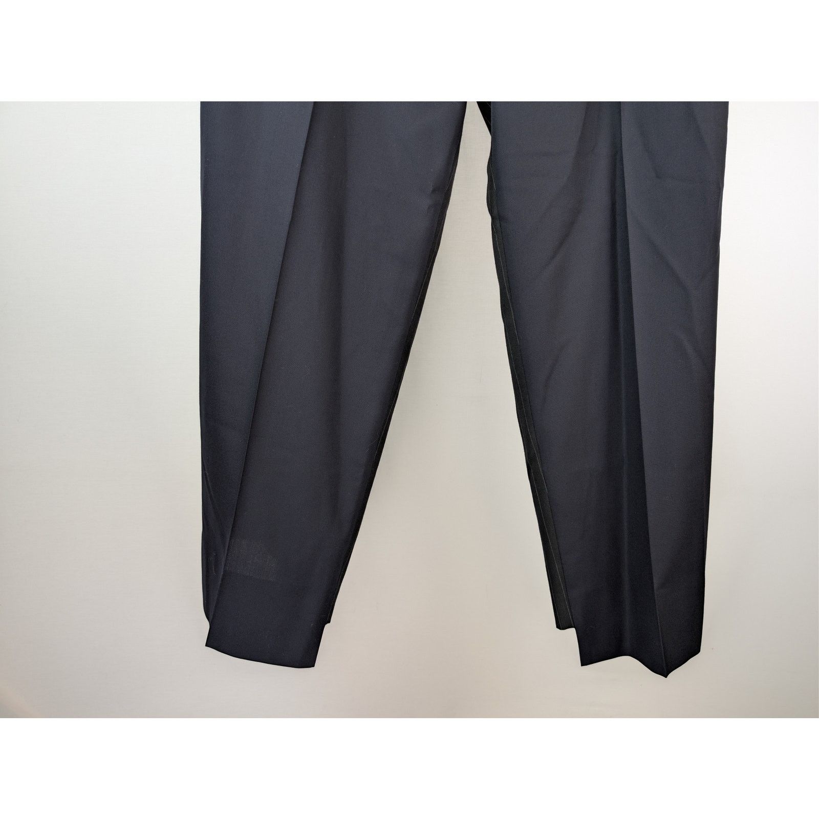 Balenciaga o1rshd1 Fluid Barathea Patched Skater Pants in Dark Navy Size US 32 / EU 48 - 4 Thumbnail