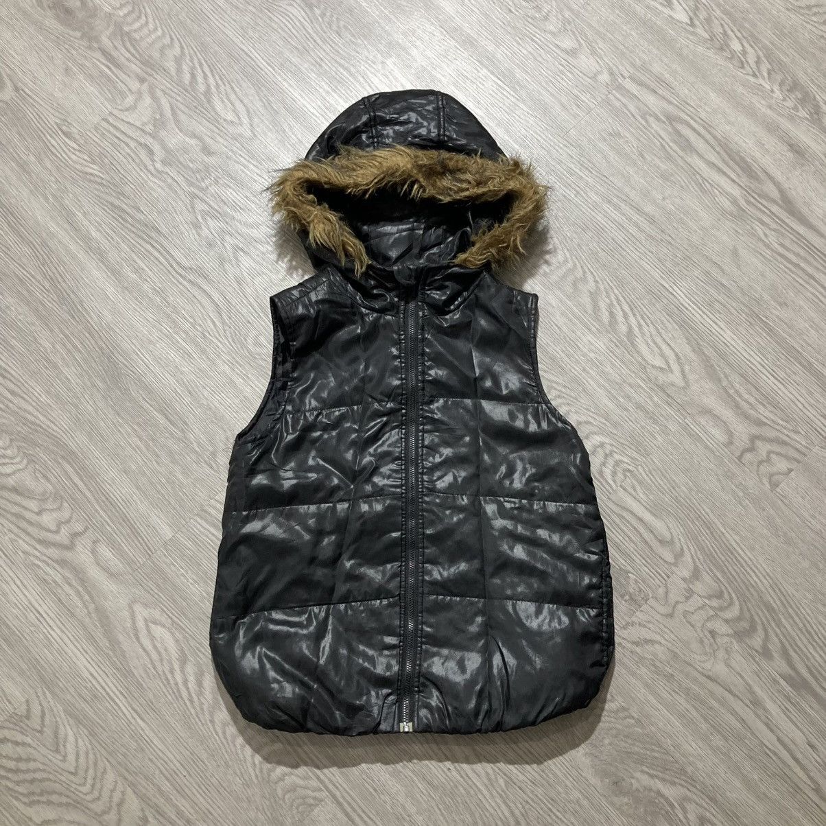 If Six Was Nine 2000s Japanese Brand Puffer Fur Vest Jacket Punk Gothic Lgb Size US XS / EU 42 / 0 - 1 Thumbnail