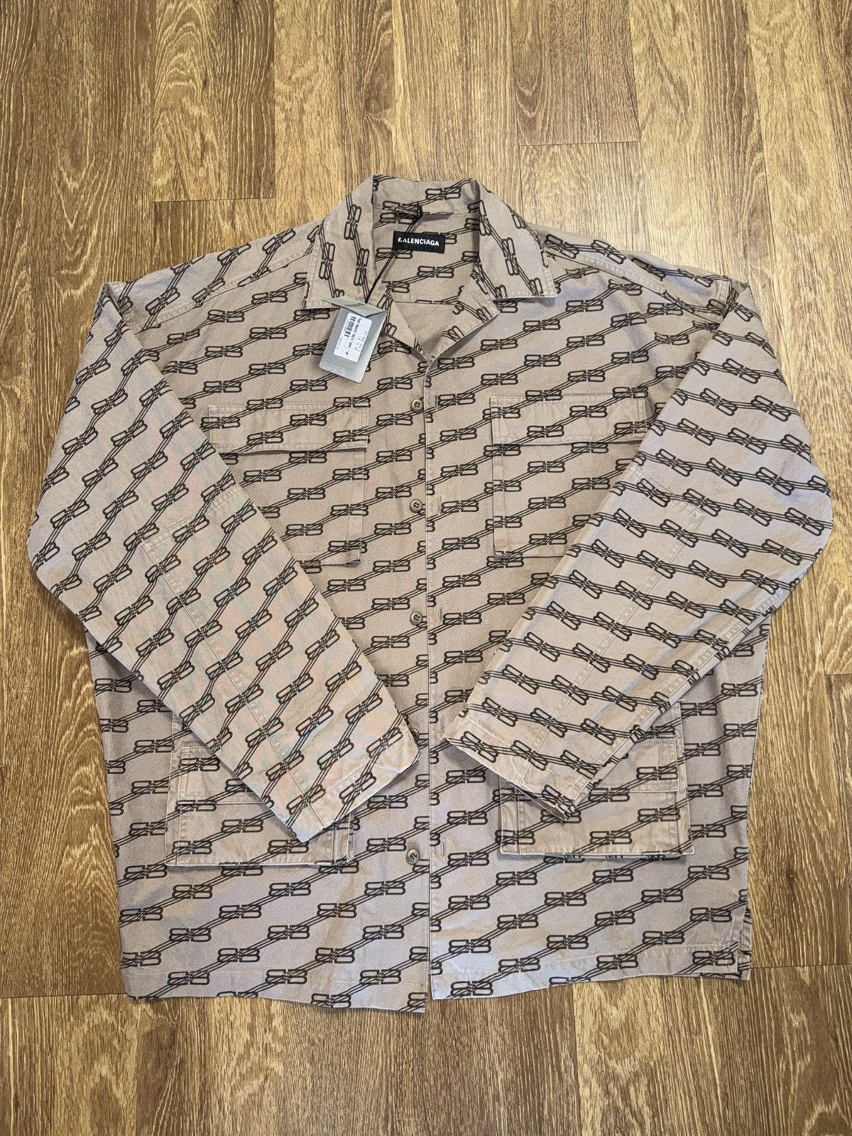 Balenciaga Balenciaga Monogram Beige Button Up Long Sleeve Shirt Size US XXS / EU 40 - 1 Thumbnail