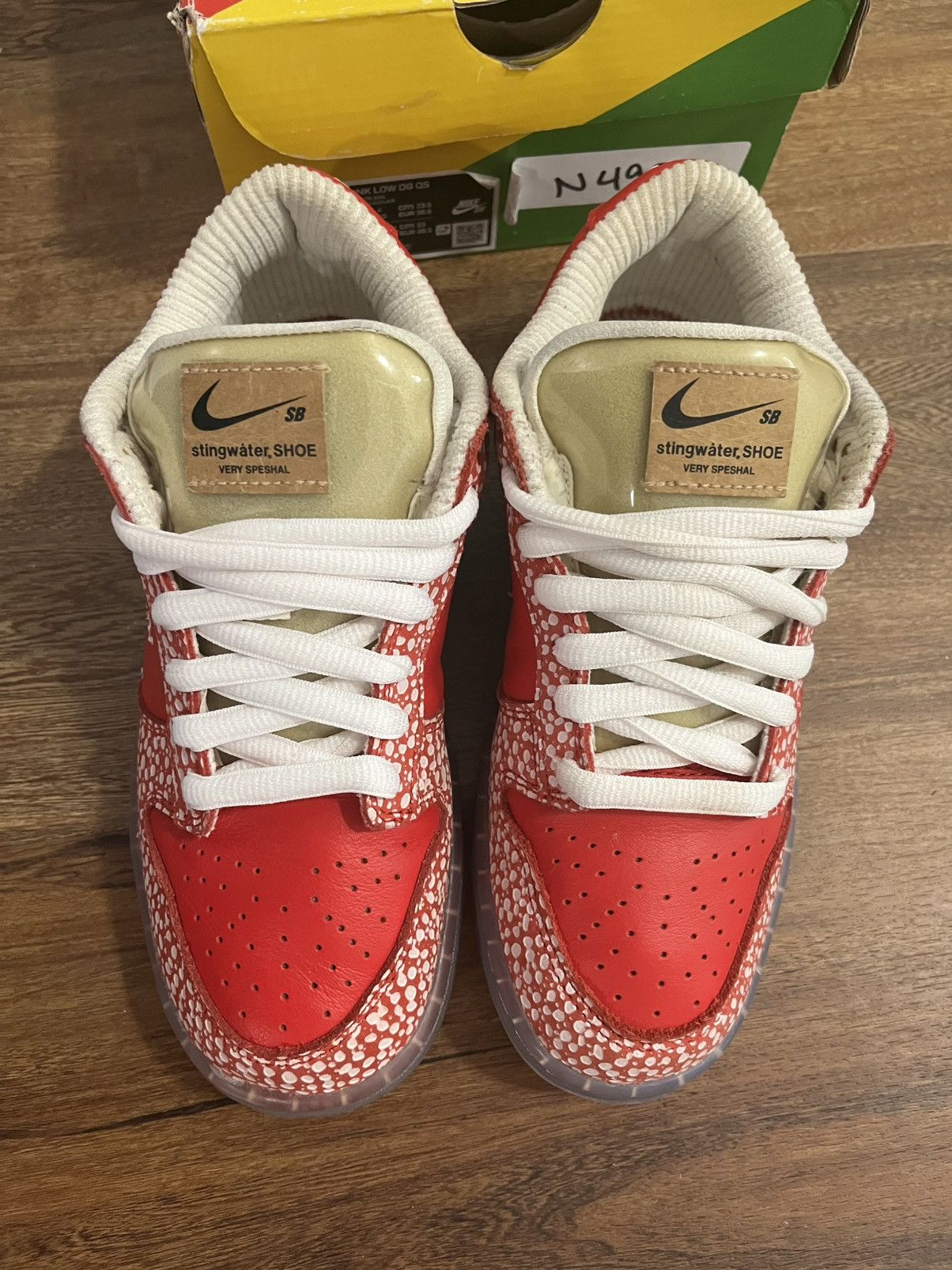 Nike Nike stingwater dunks sz 4.5 or 6 women Size US 6 / IT 36 - 9 Thumbnail