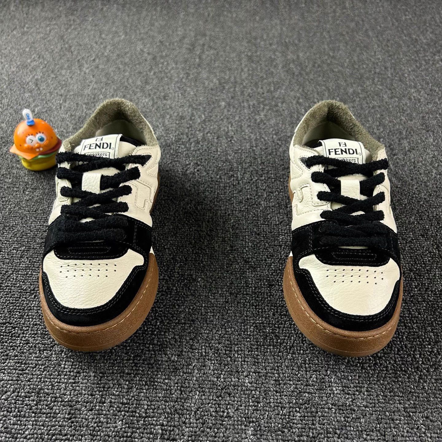 Fendi Fendi Mtach Black & White Sneakers 36 Size US 5 / IT 35 - 2 Thumbnail