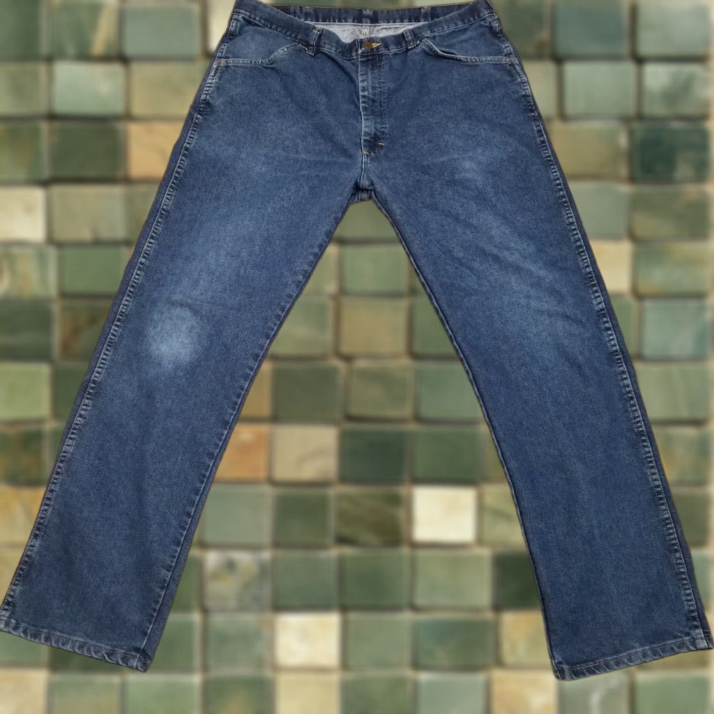 Wrangler Wrangler Jeans Men 38x32 Blue Denim Regular Fit 5-Pocket Design Cotton Polyester Vintage 90s USA Jeans Mens Size US 38 / EU 54 - 1 Thumbnail