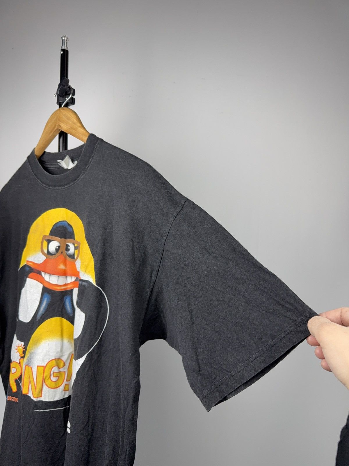 Vintage 90s Creature Comforts Aardman Ping Penguin 1992 Vintage Tee Size US XL / EU 56 / 4 - 11 Thumbnail