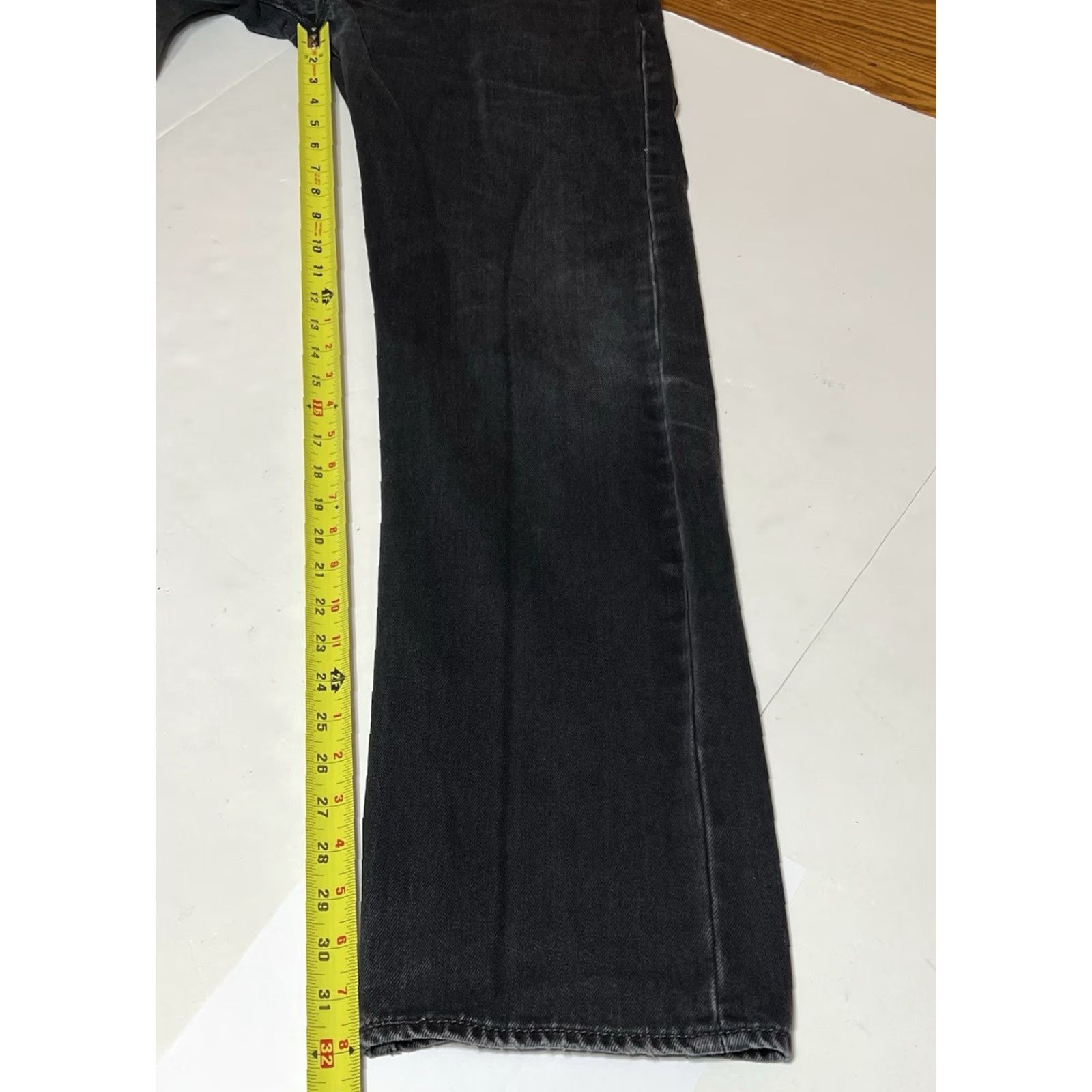 Levi's Levi's 501 Jeans Men 34x32 Dark Wash Black Denim Button Fly Straight 5-Pocket Regular Vintage No Size US 34 / EU 50 - 5 Thumbnail